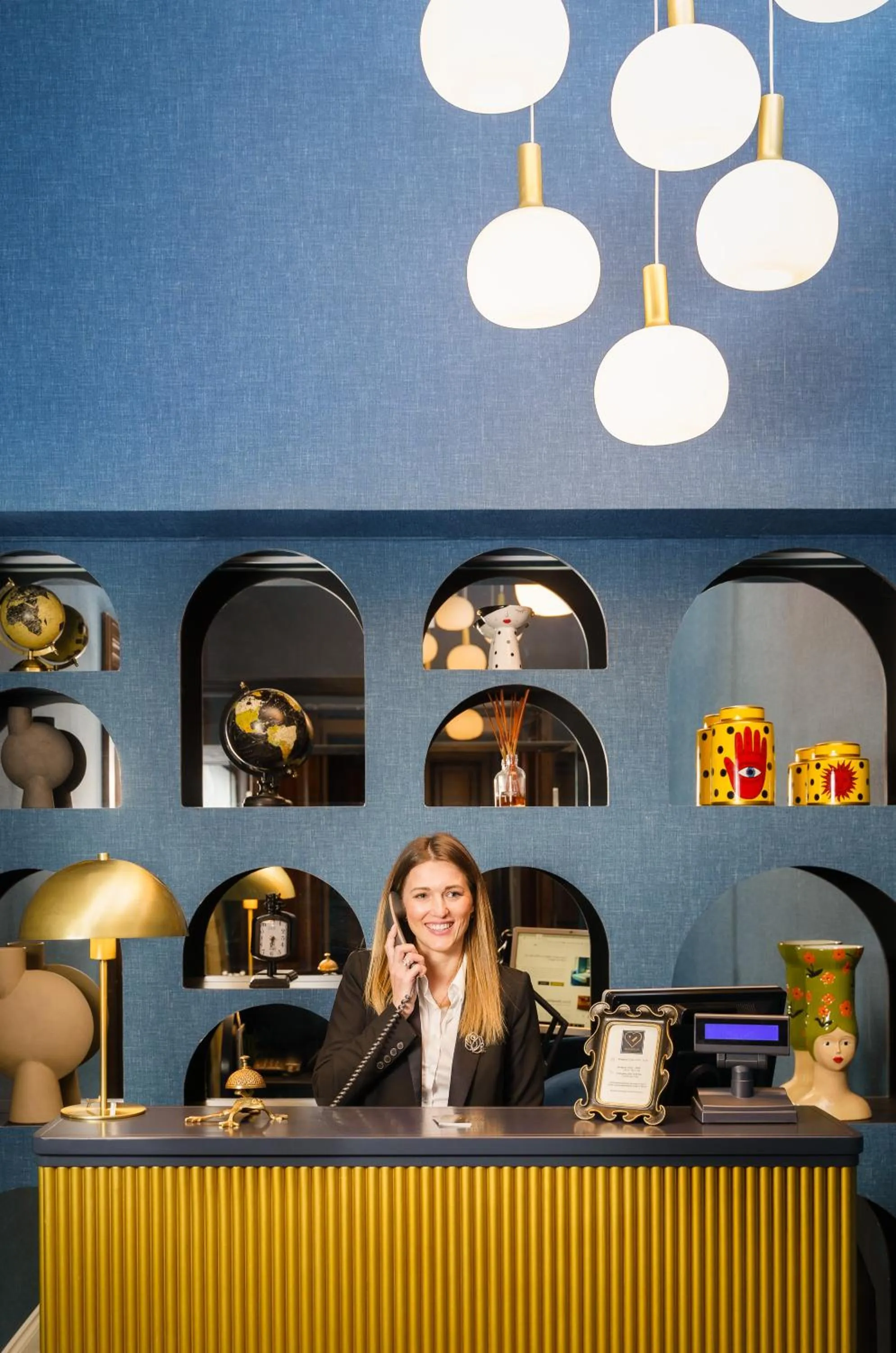 Staff in Birkin Porto 1870