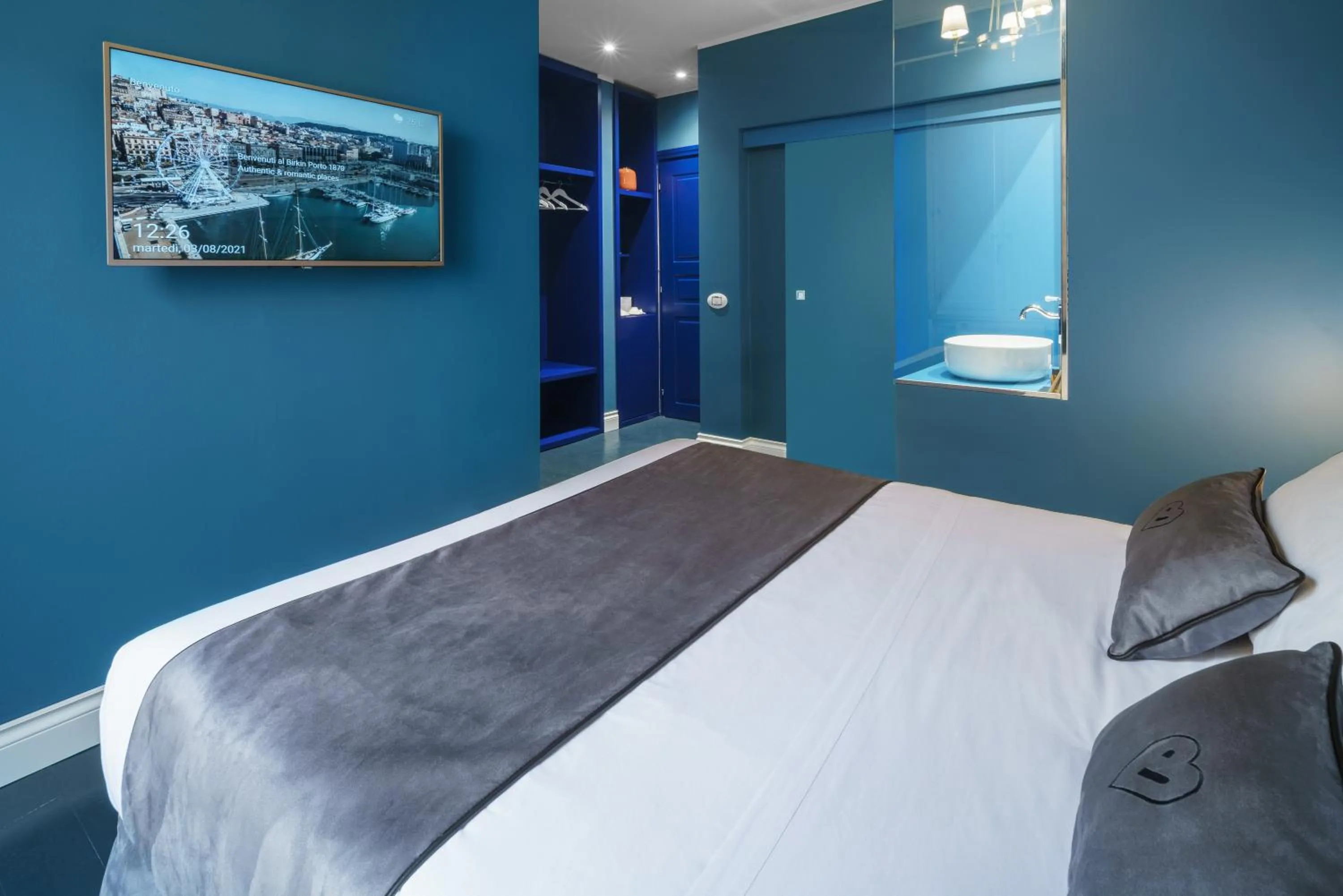 Bed in Birkin Porto 1870