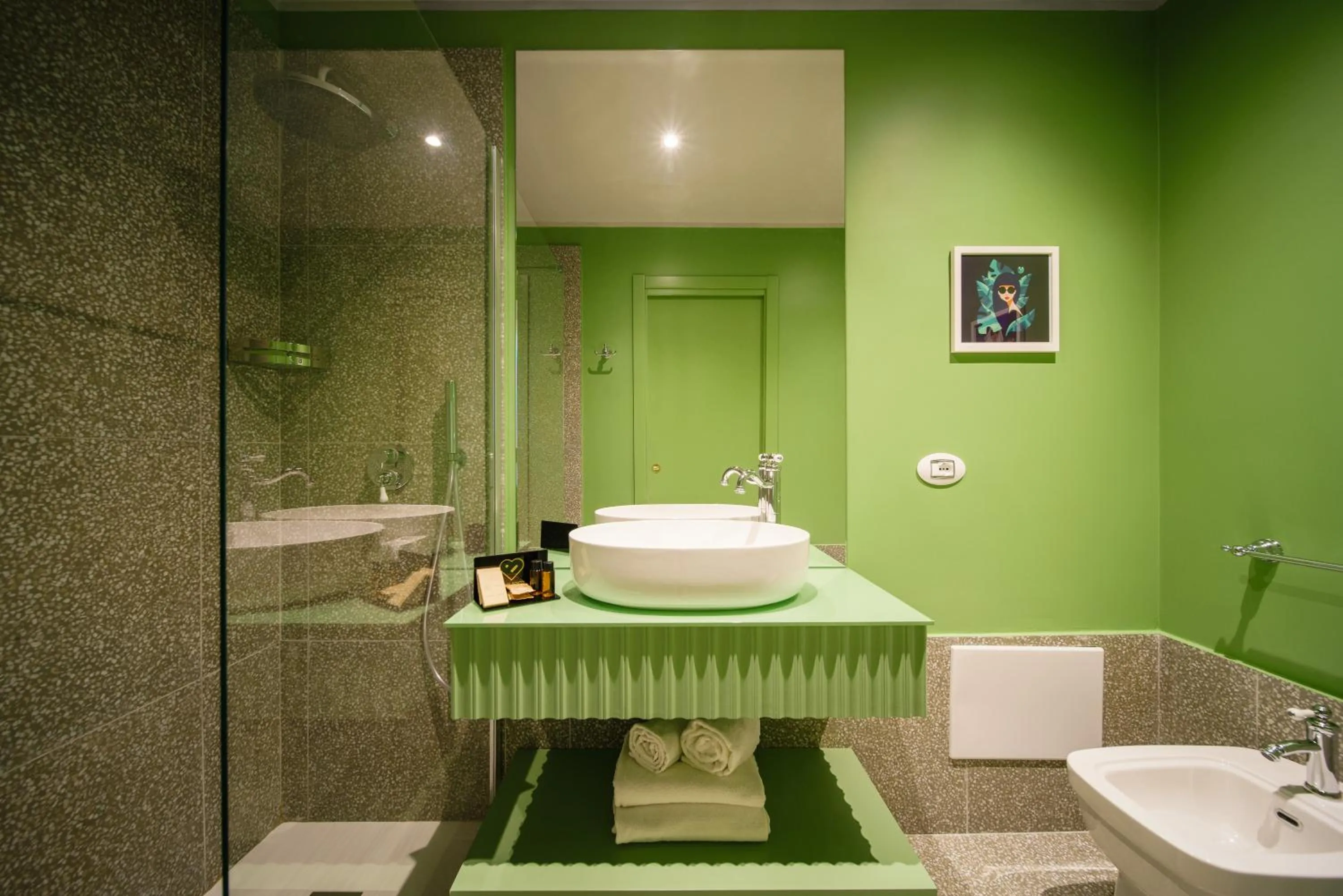 Shower in Birkin Porto 1870