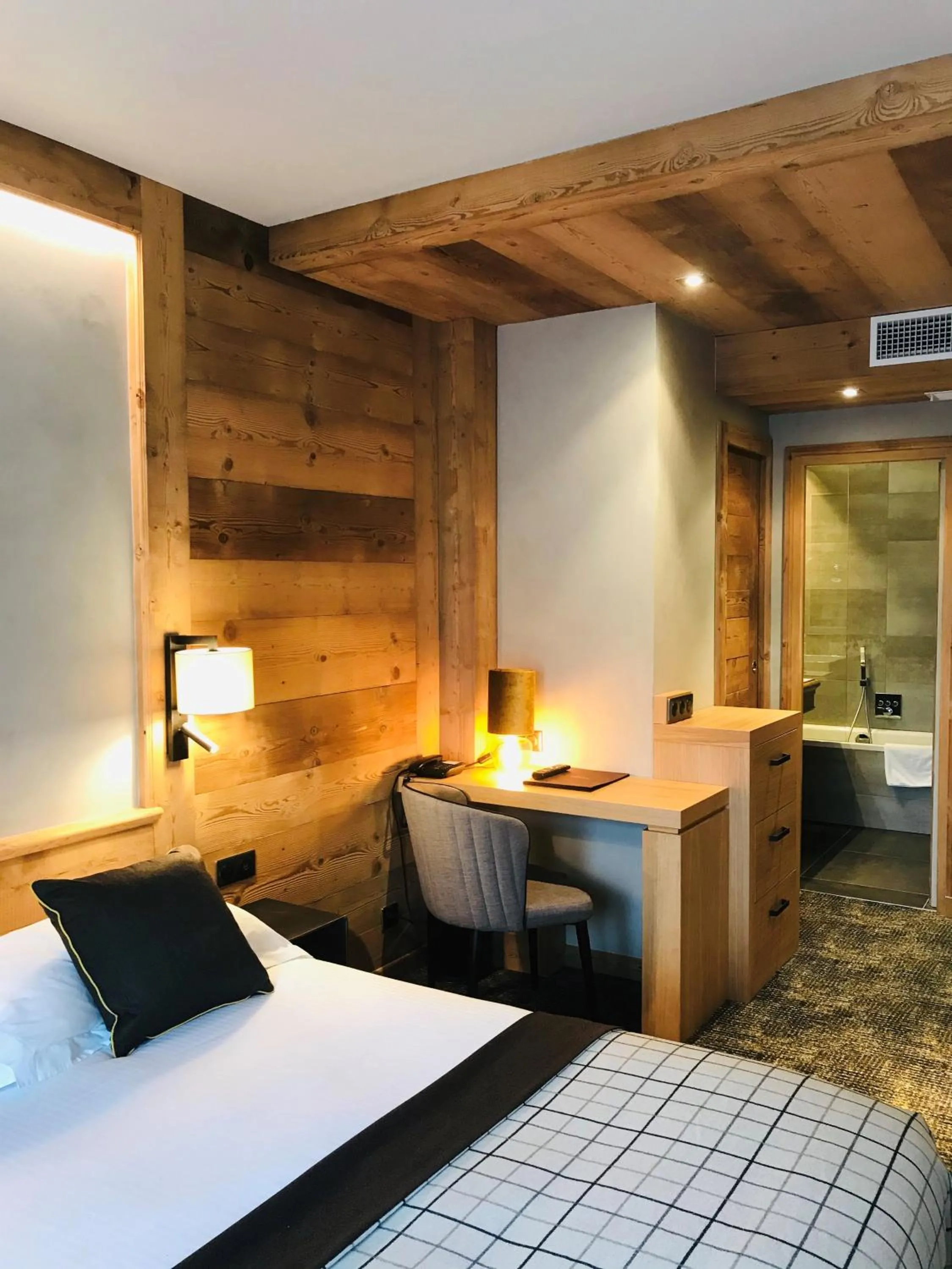 Bedroom, Bed in Hotel Le Samoyede