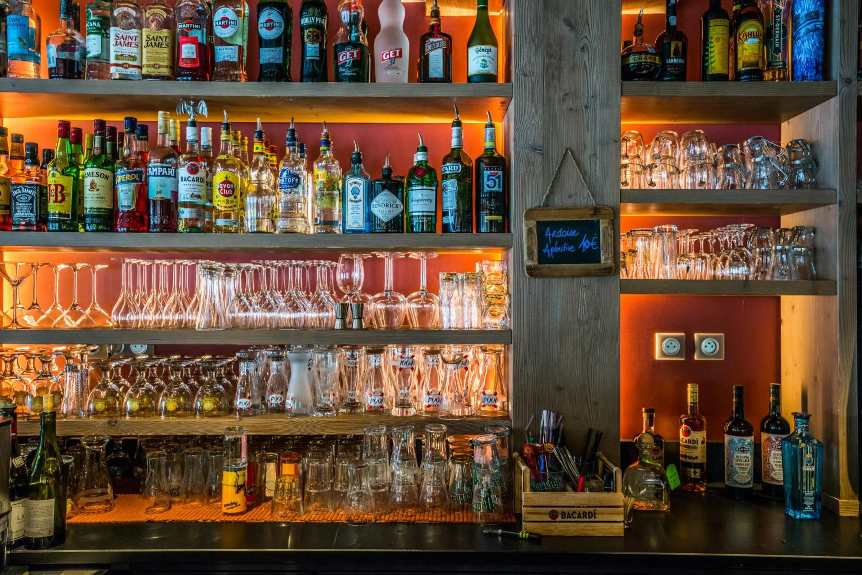 Drinks in Hotel Le Samoyede