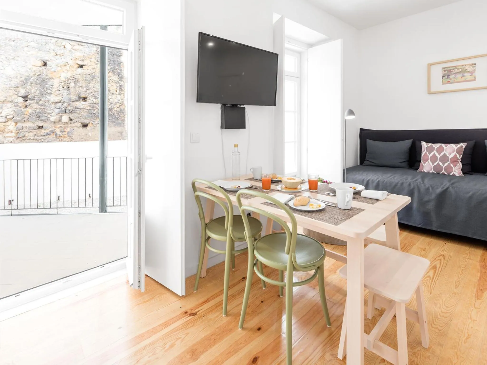 Living room in Lisbon Serviced Apartments - Castelo S. Jorge