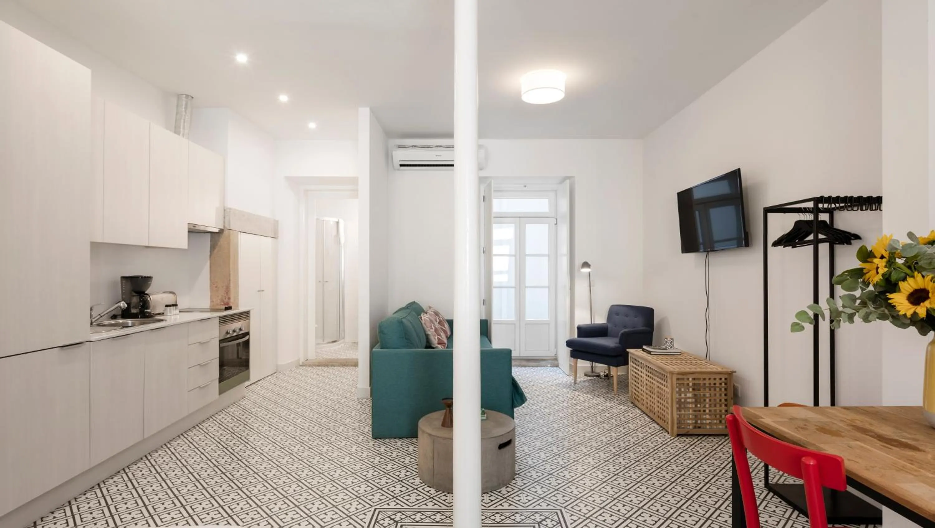 Kitchen or kitchenette in Lisbon Serviced Apartments - Castelo S. Jorge