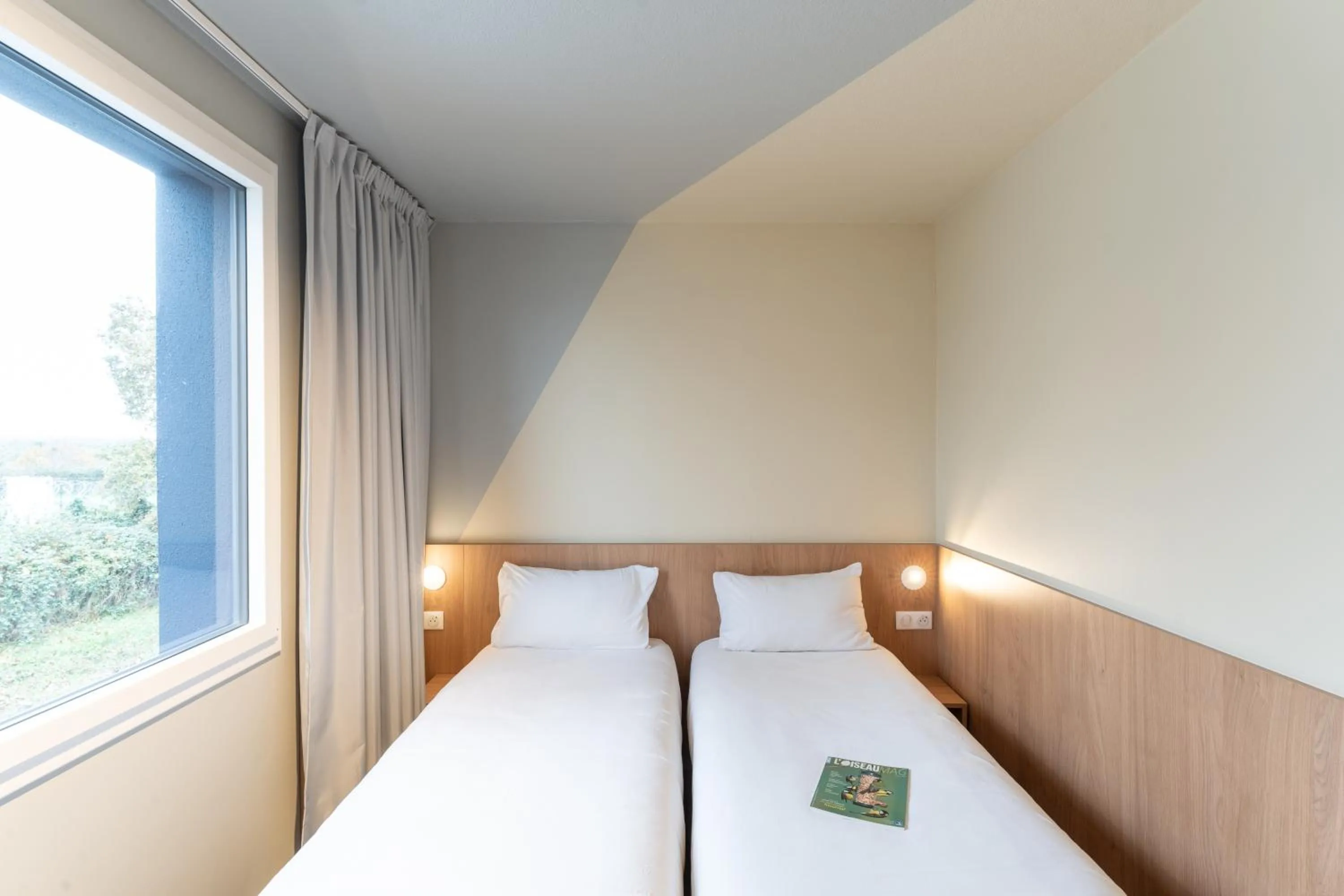 Bed in Hotel Ibis Budget Rennes Cesson