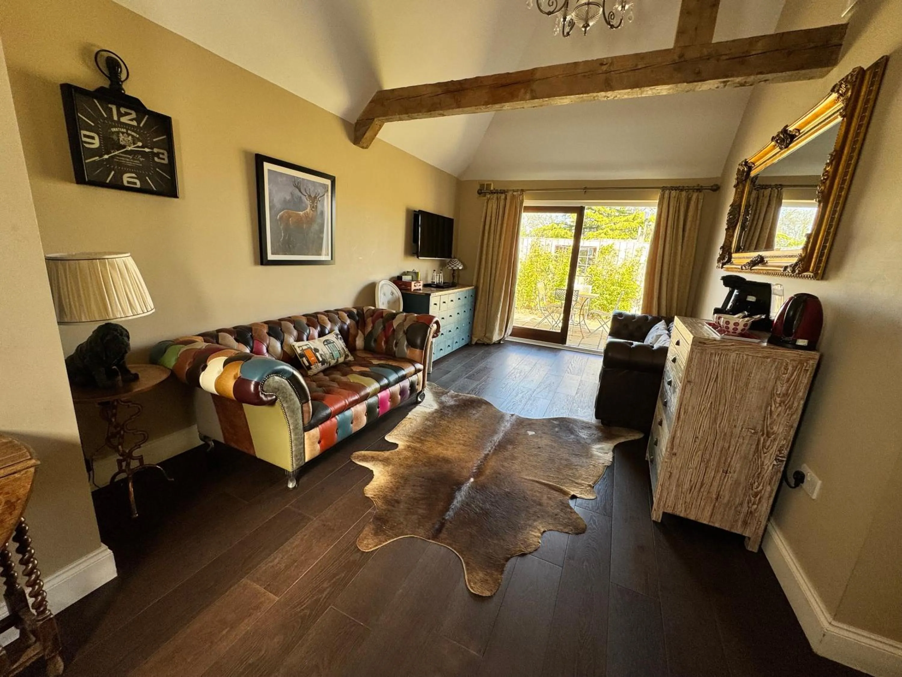 TV and multimedia in The Bowl Inn