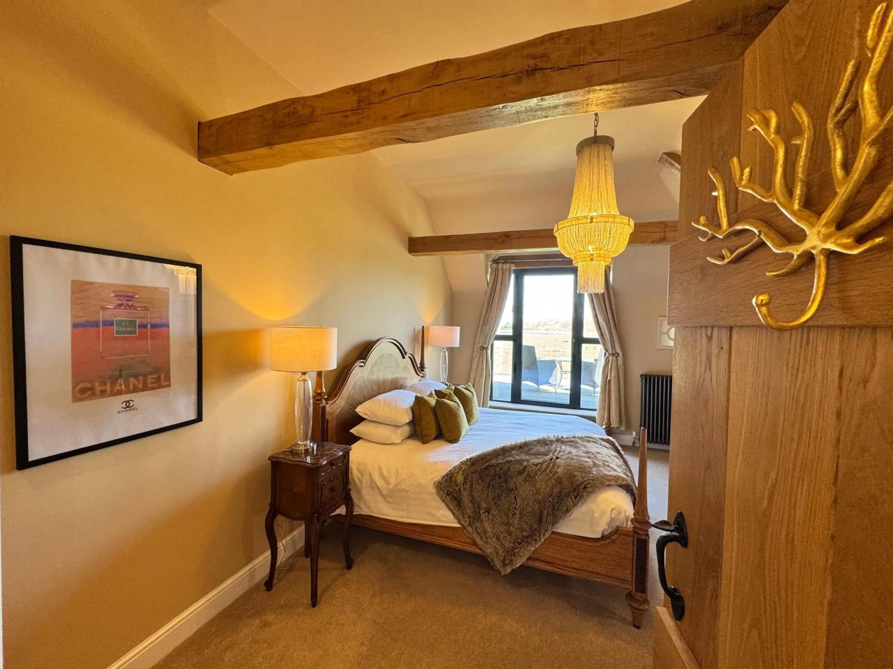 Bedroom, Bed in The Bowl Inn