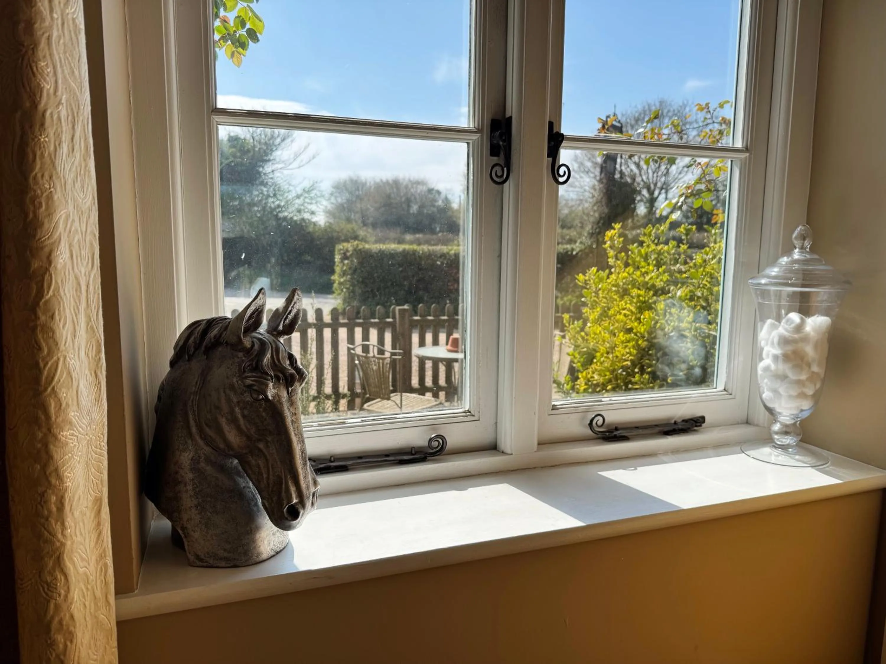 Decorative detail in The Bowl Inn