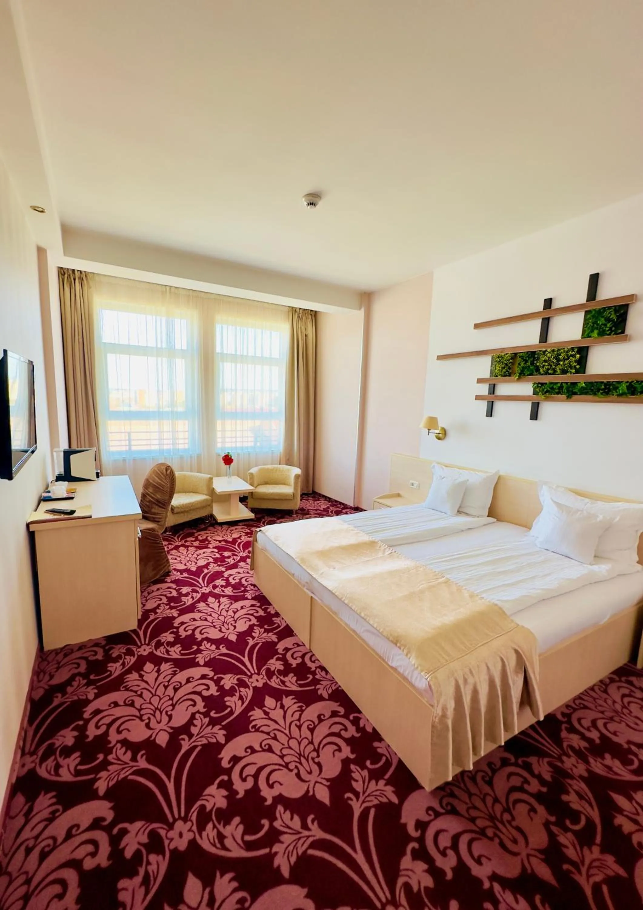 Photo of the whole room, Bed in Hotel Nevis Wellness & SPA