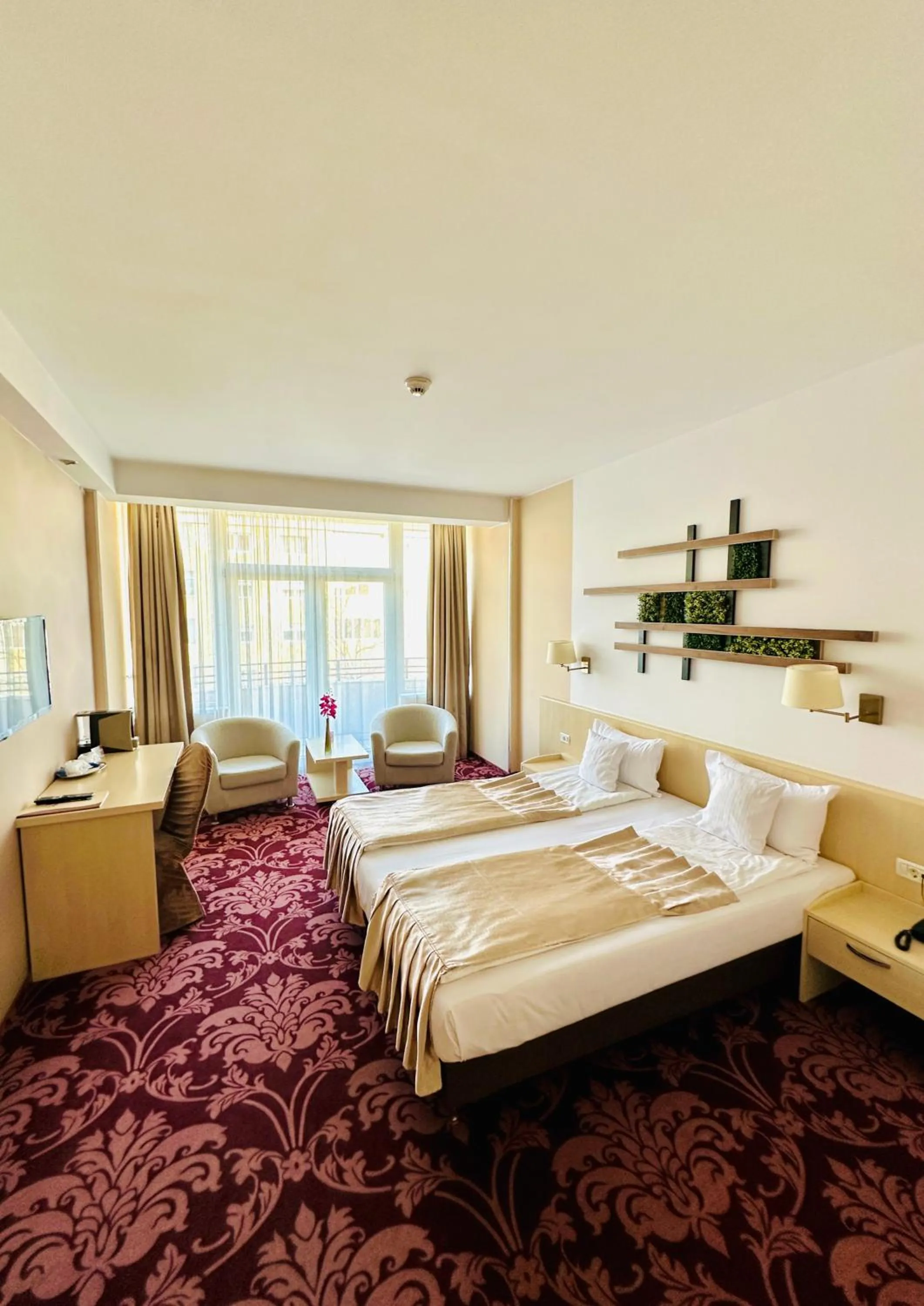 Photo of the whole room, Bed in Hotel Nevis Wellness & SPA