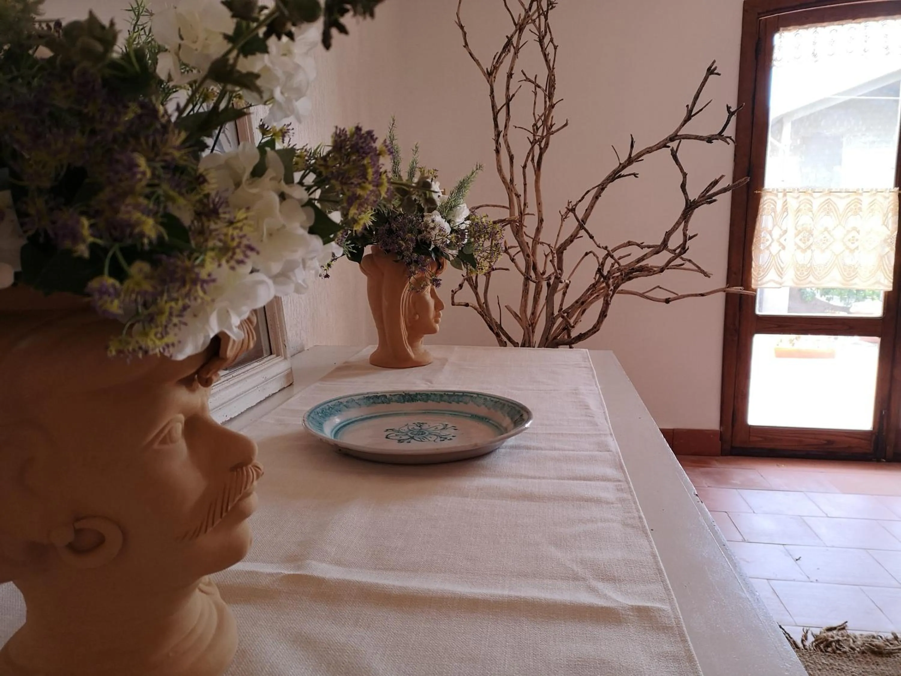 Decorative detail in Casa degli Ulivi Etna