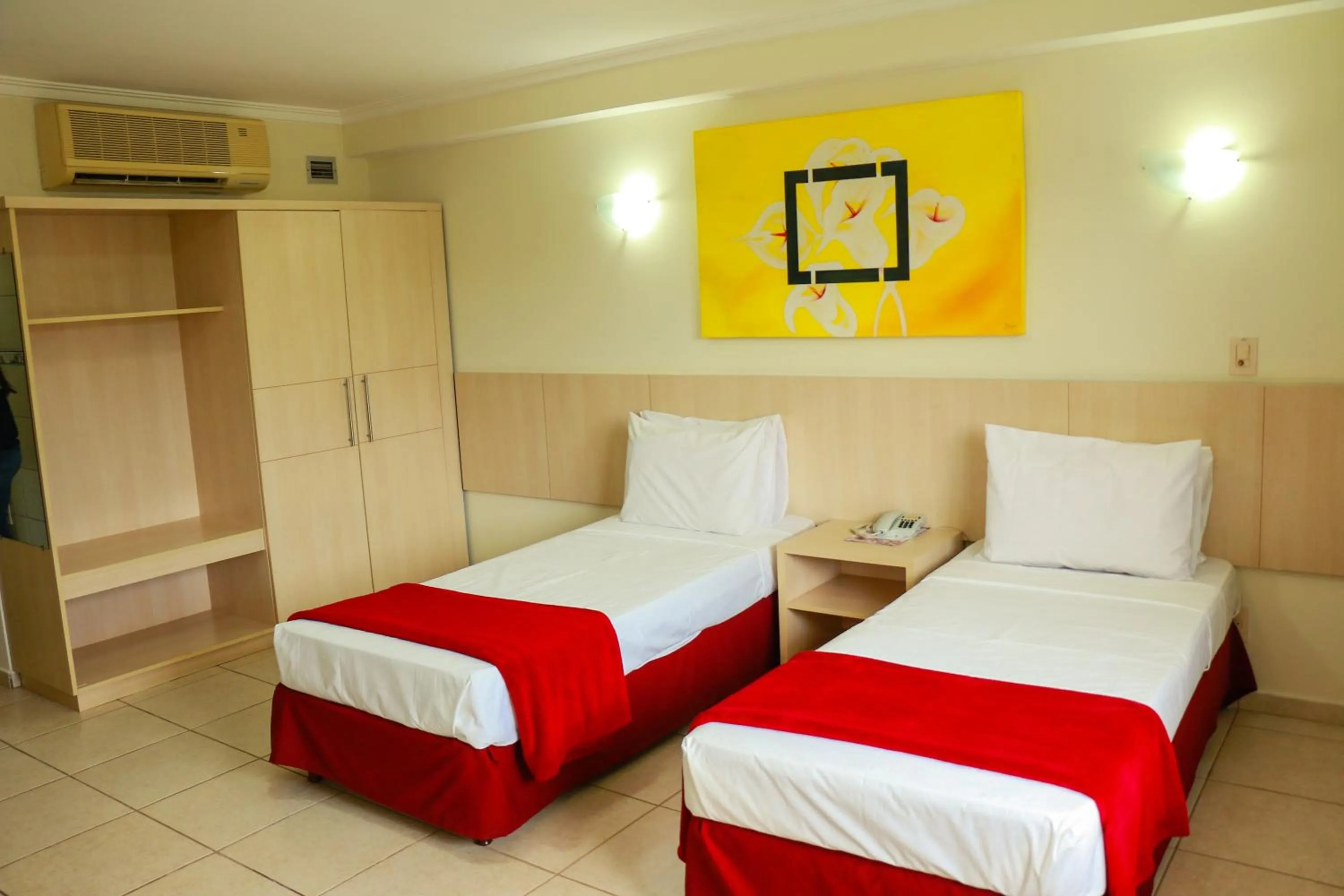 Bed in Bay Park Hotel Resort