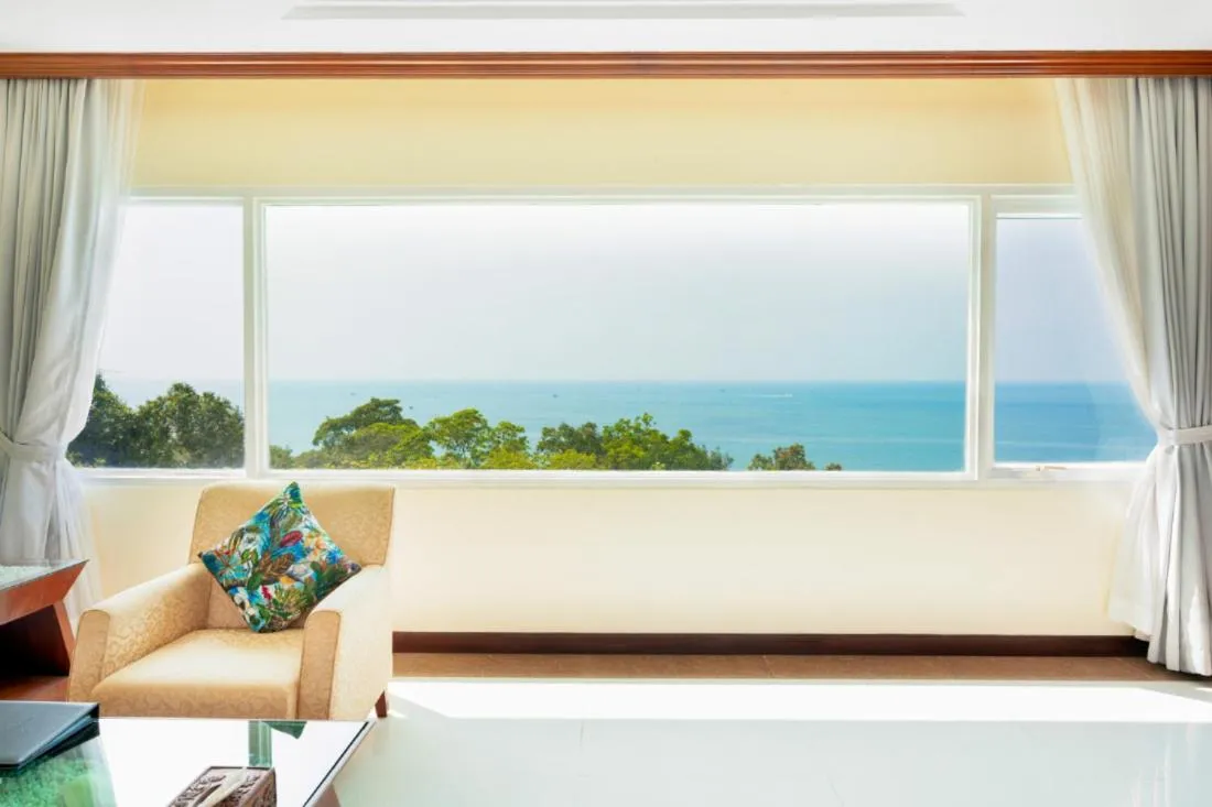 Independence Hotel Resort & Spa