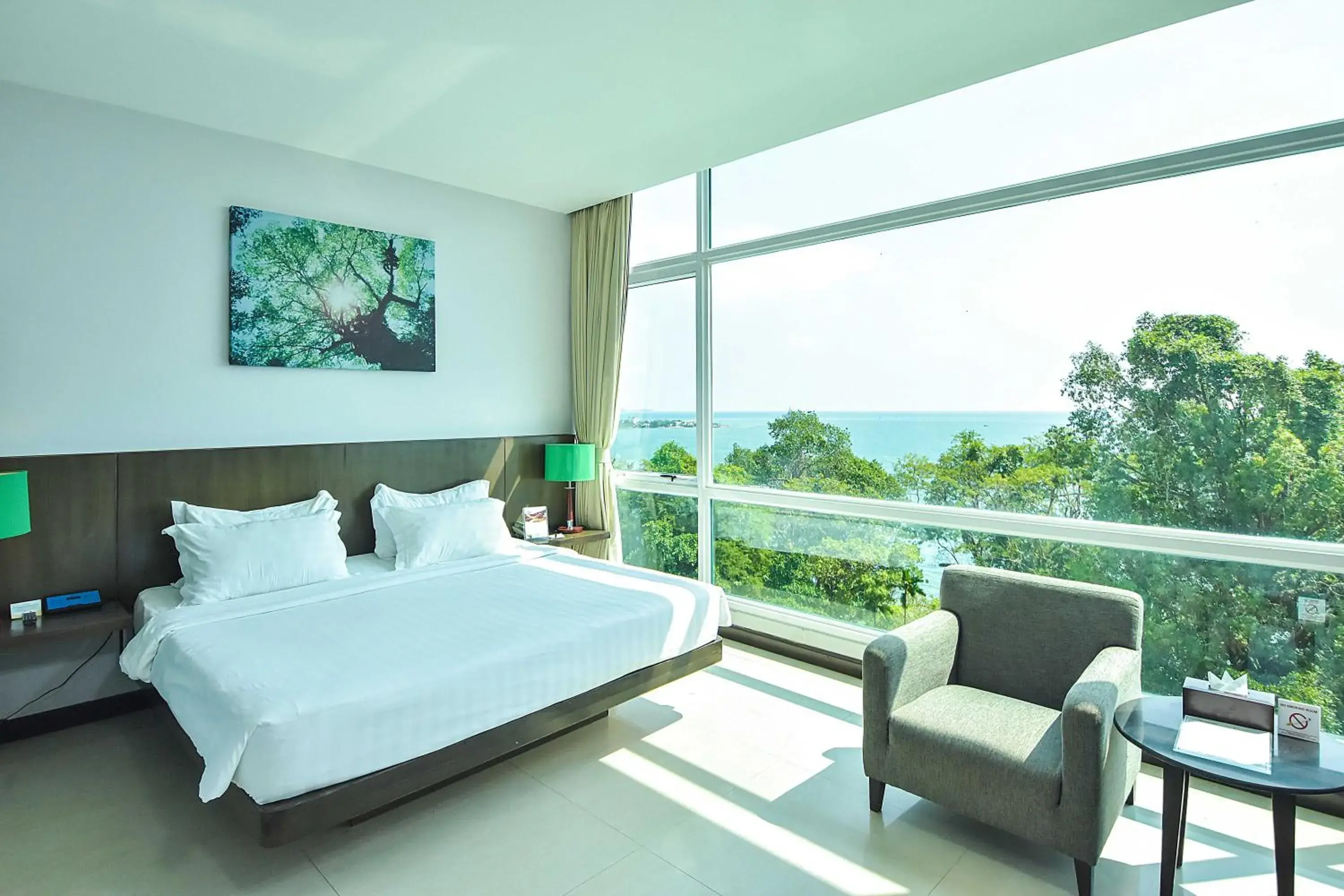 Deluxe King in Independence Hotel Resort & Spa Deluxe King in Independence Hotel Resort & Spa