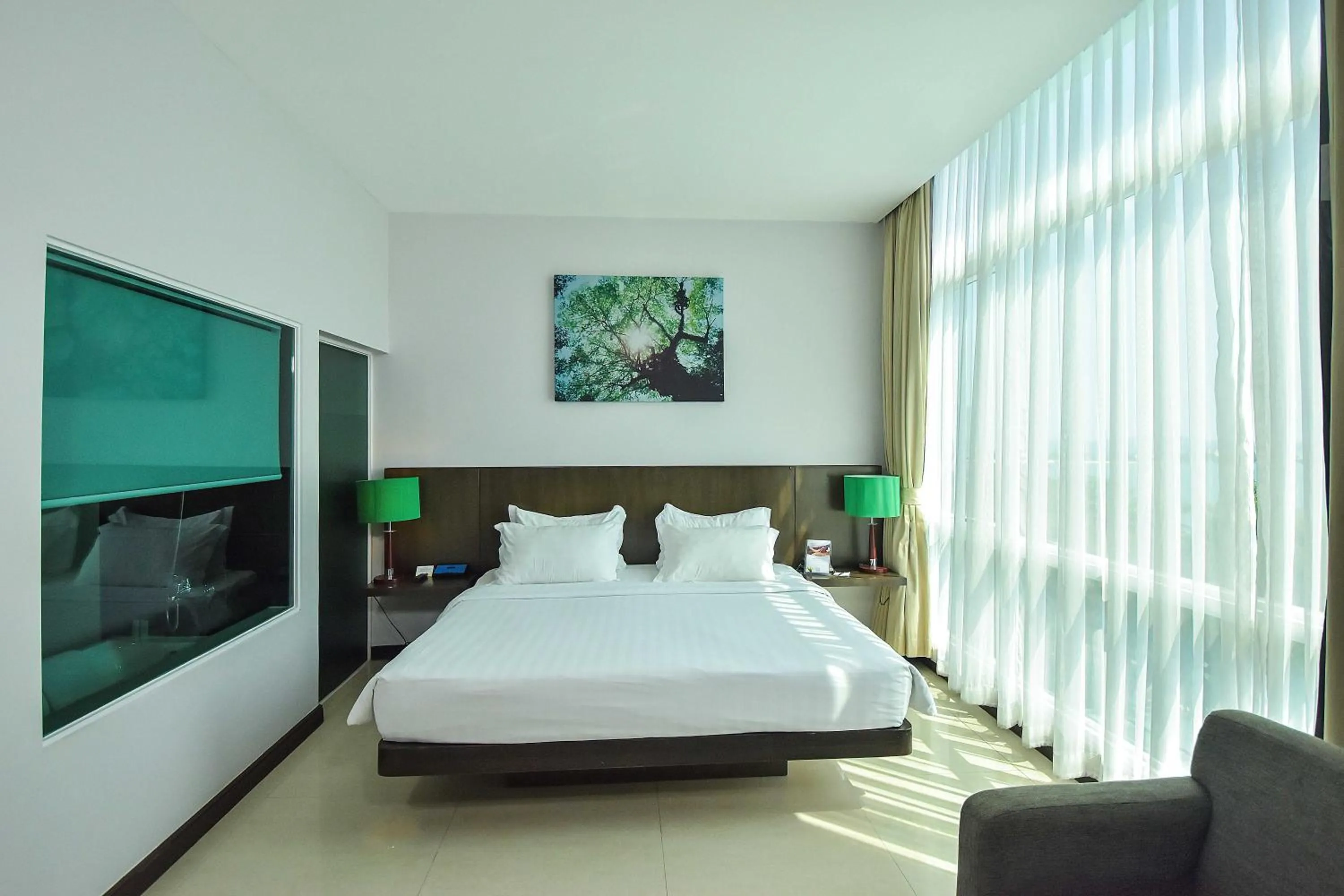 Bedroom, Bed in Independence Hotel Resort & Spa