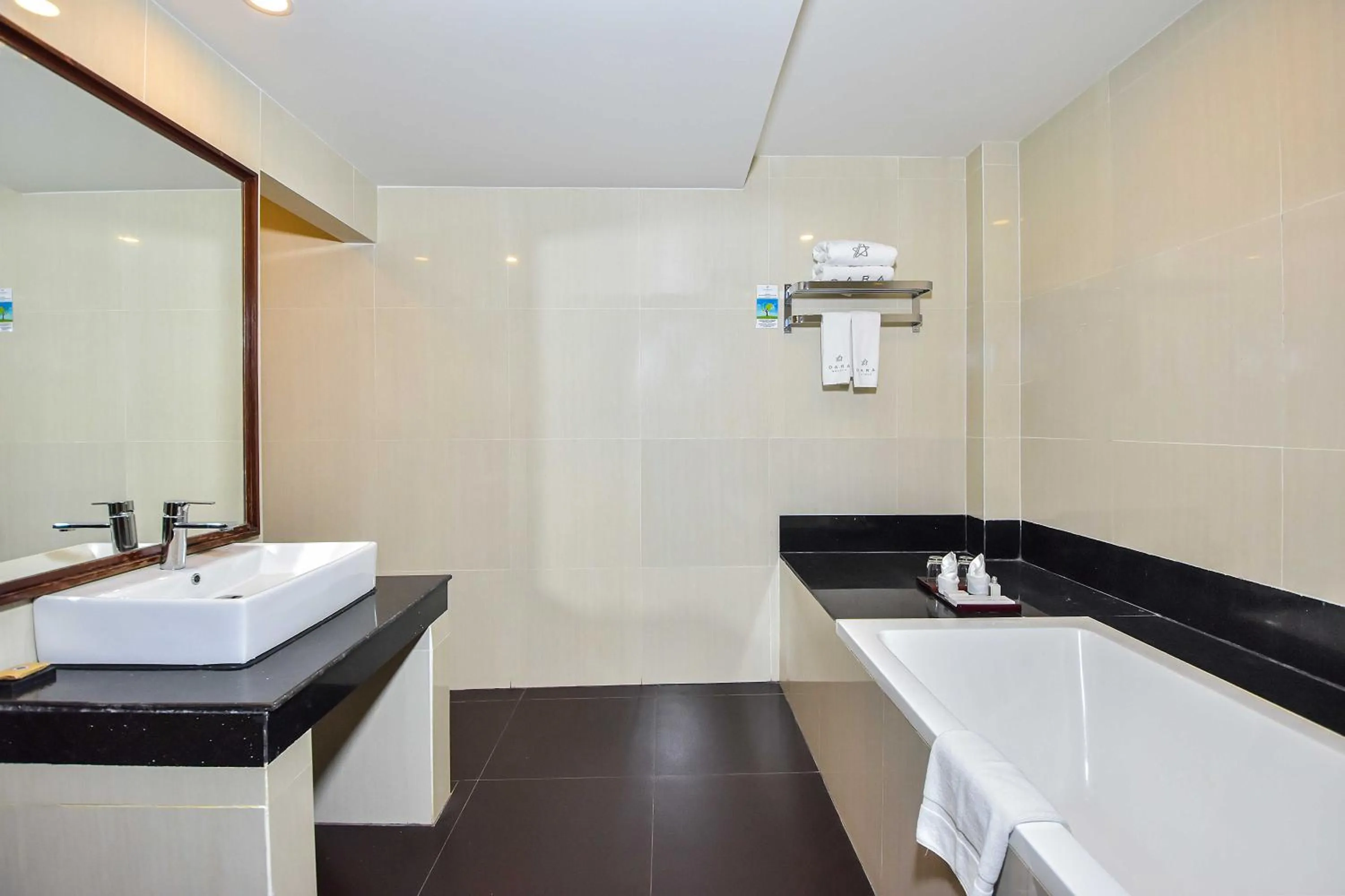 Independence Hotel Resort & Spa