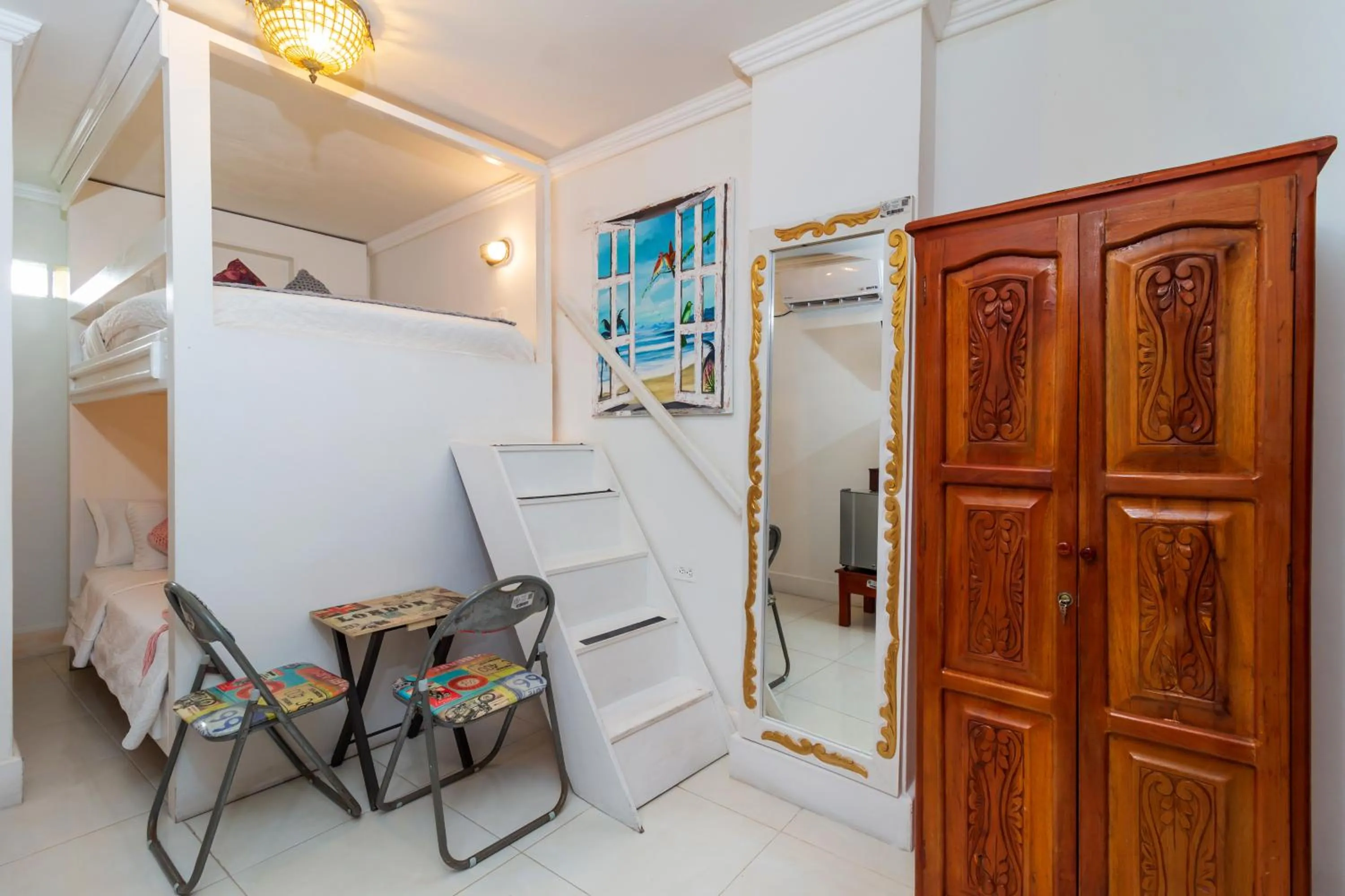 bunk bed in Voilá Signature Casa Isabel