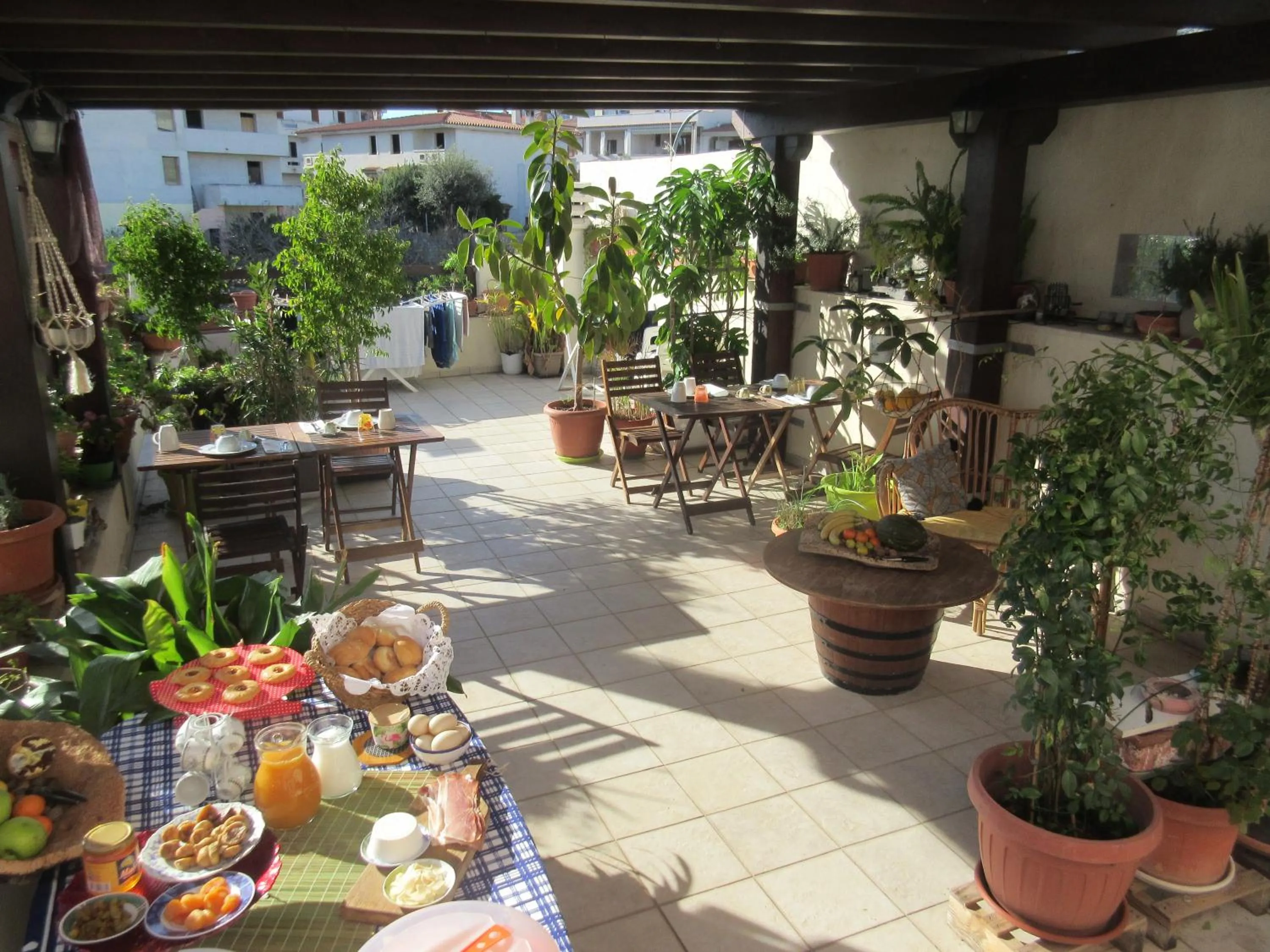 Patio in Su Pasu B&B