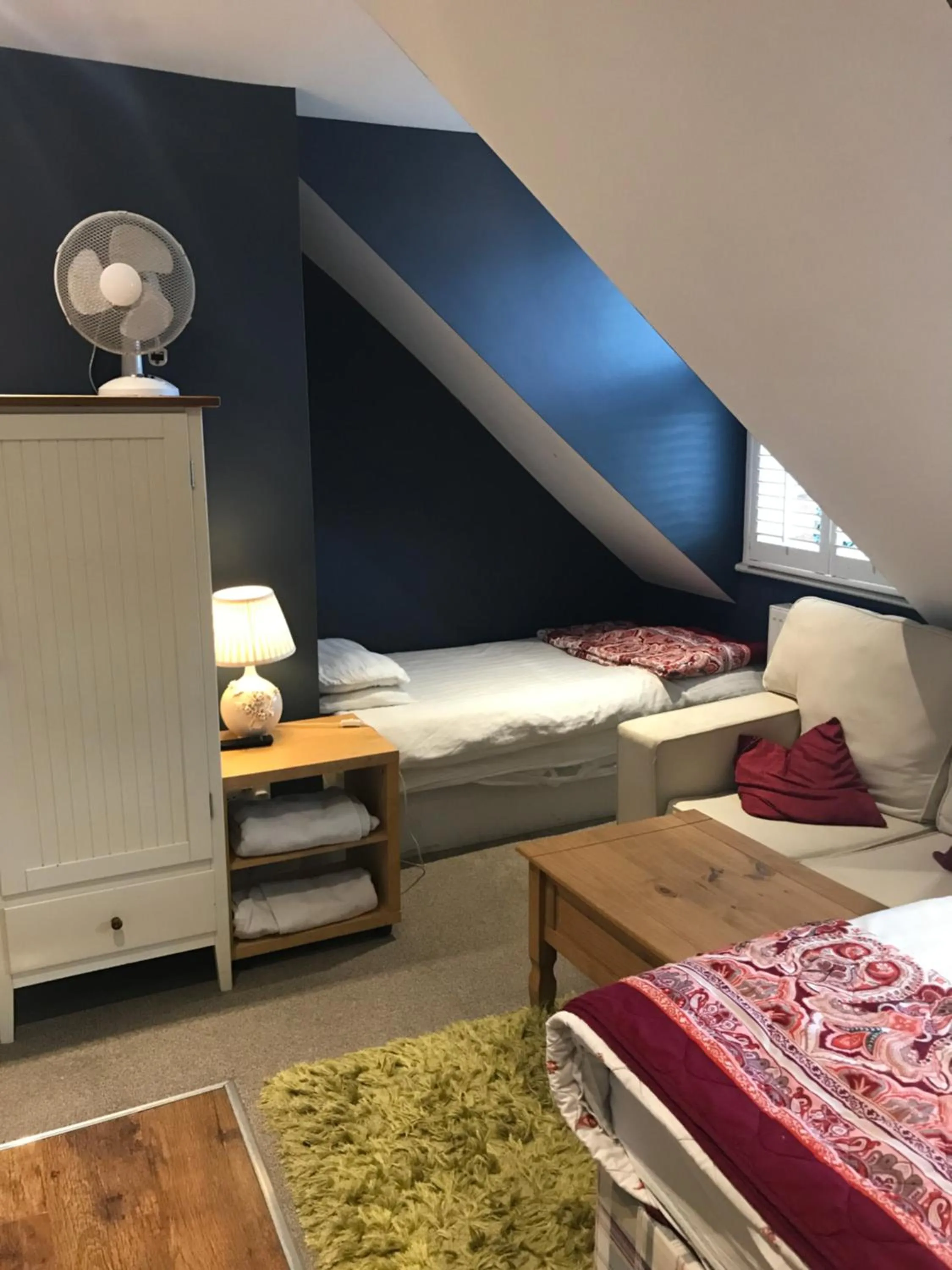 Bed in Acacia Villas Guest House