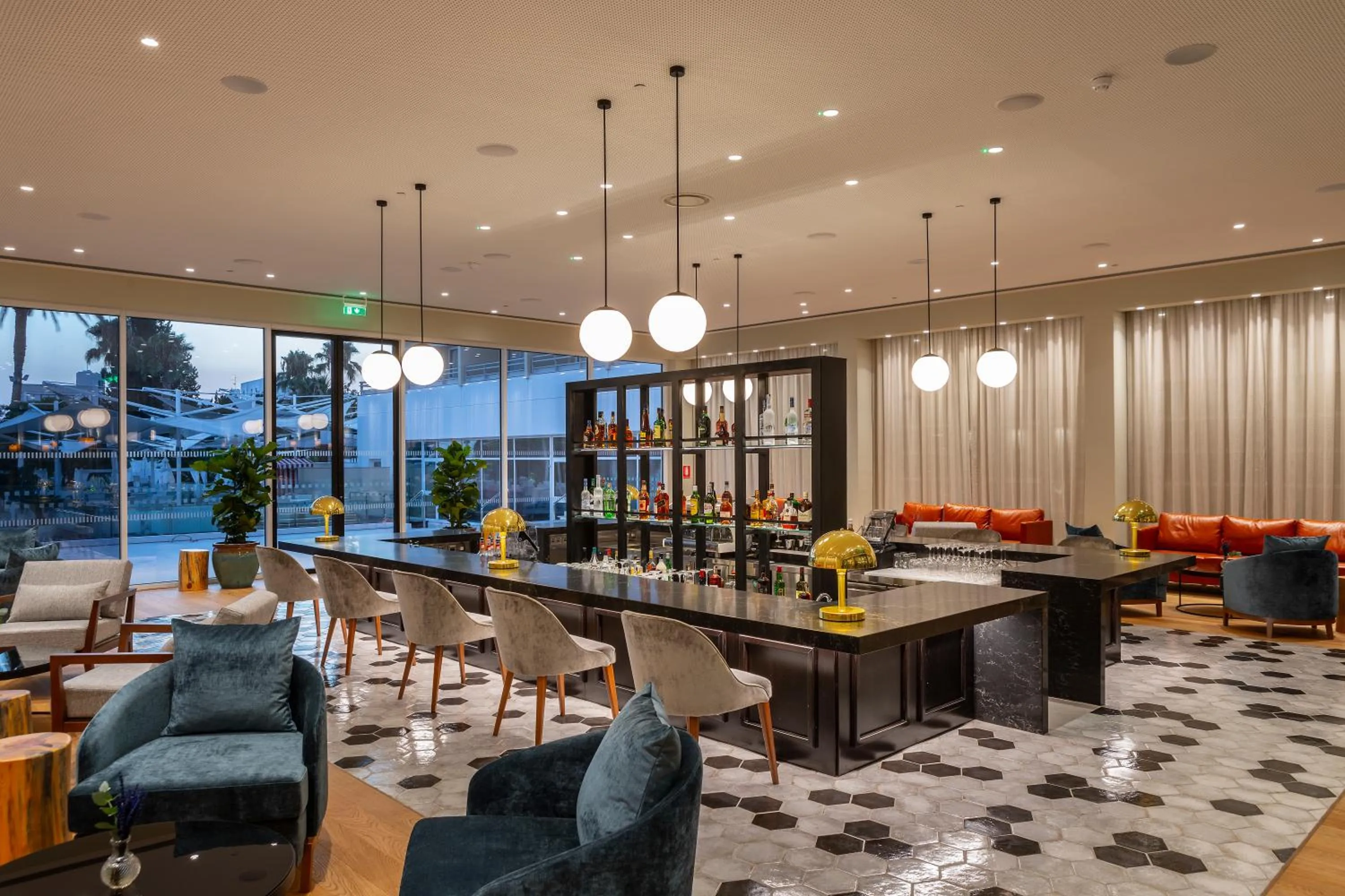 Restaurant/places to eat in Hilton Nicosia