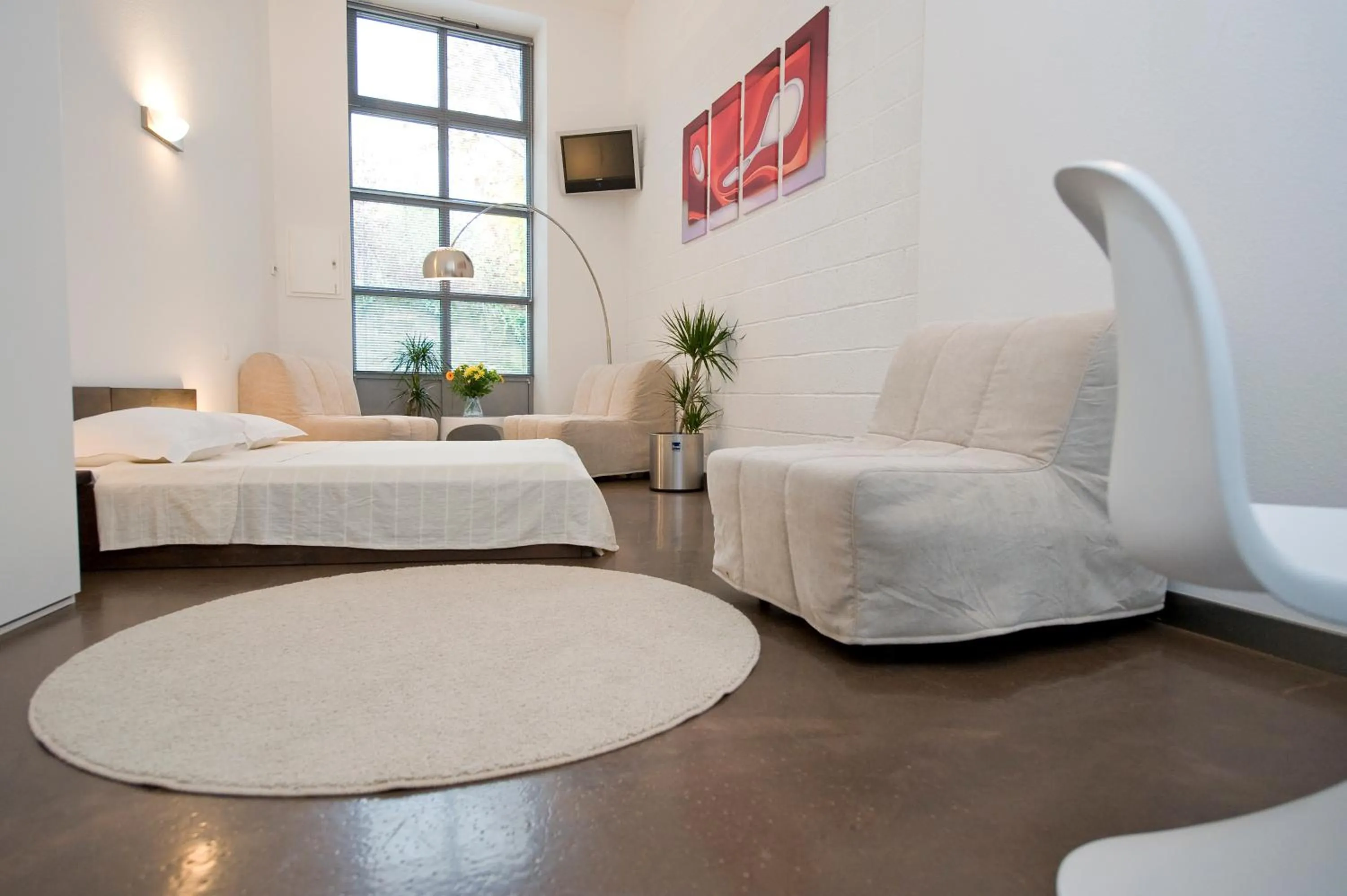 Photo of the whole room, Bed in Hôtel des Capucins