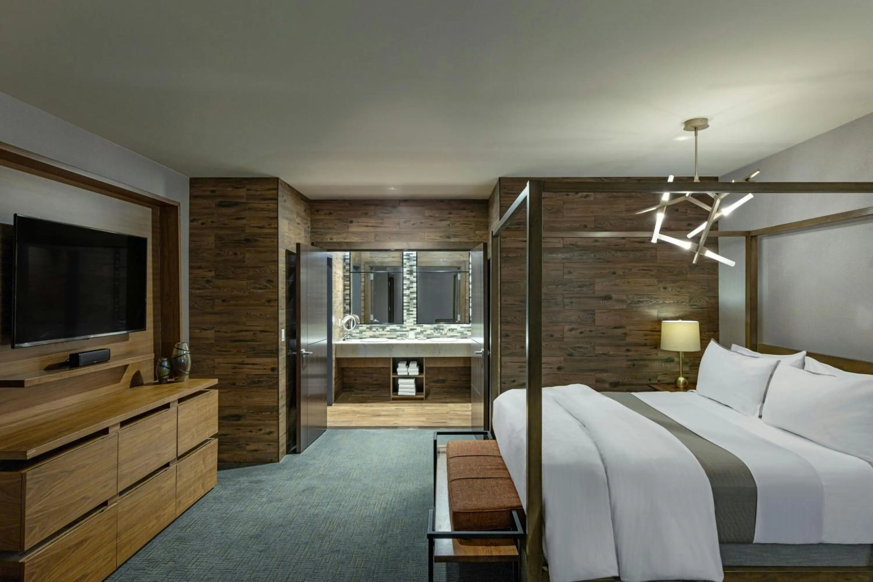 Bedroom, Bed in The Westin Buffalo