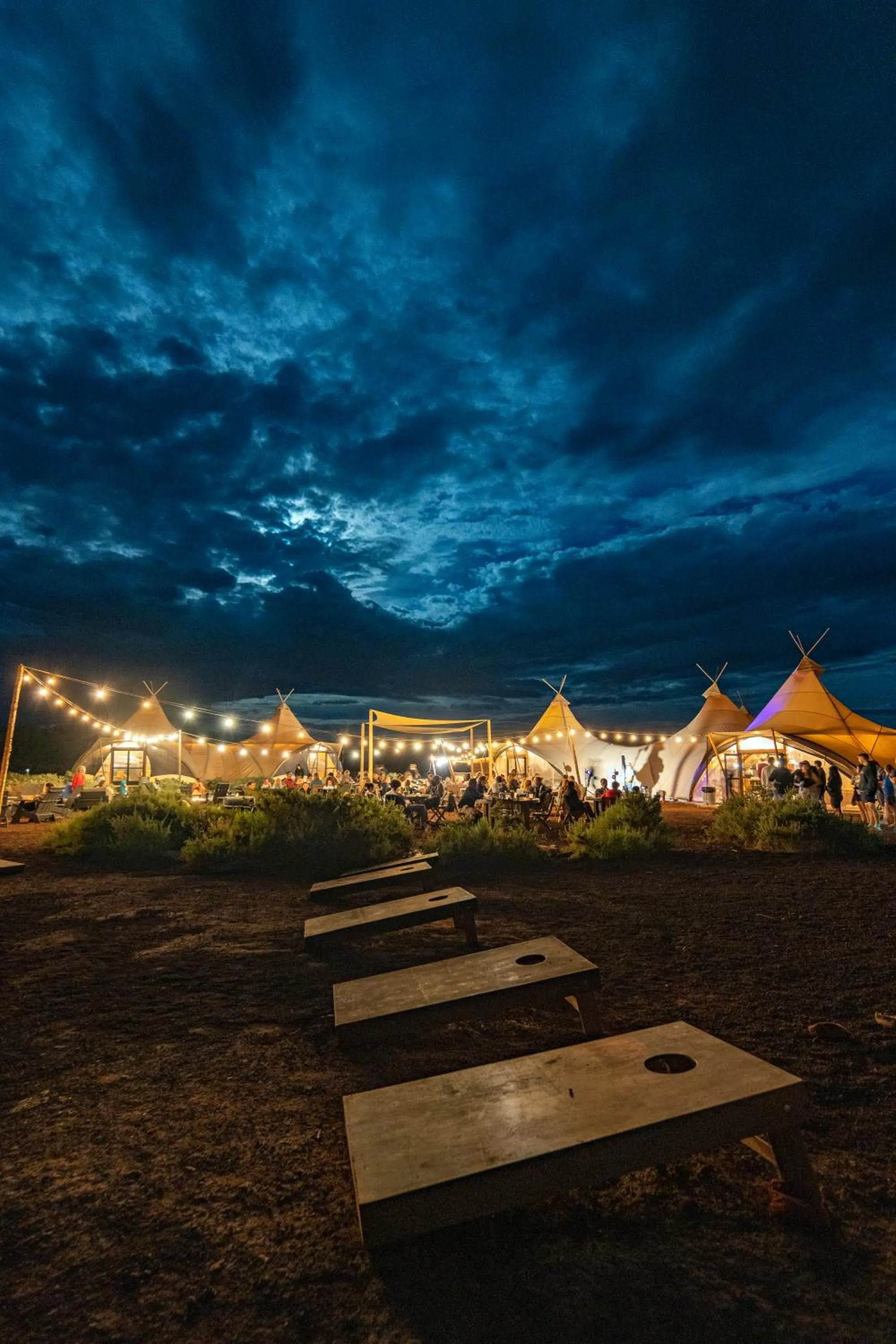 Family in Under Canvas Grand Canyon