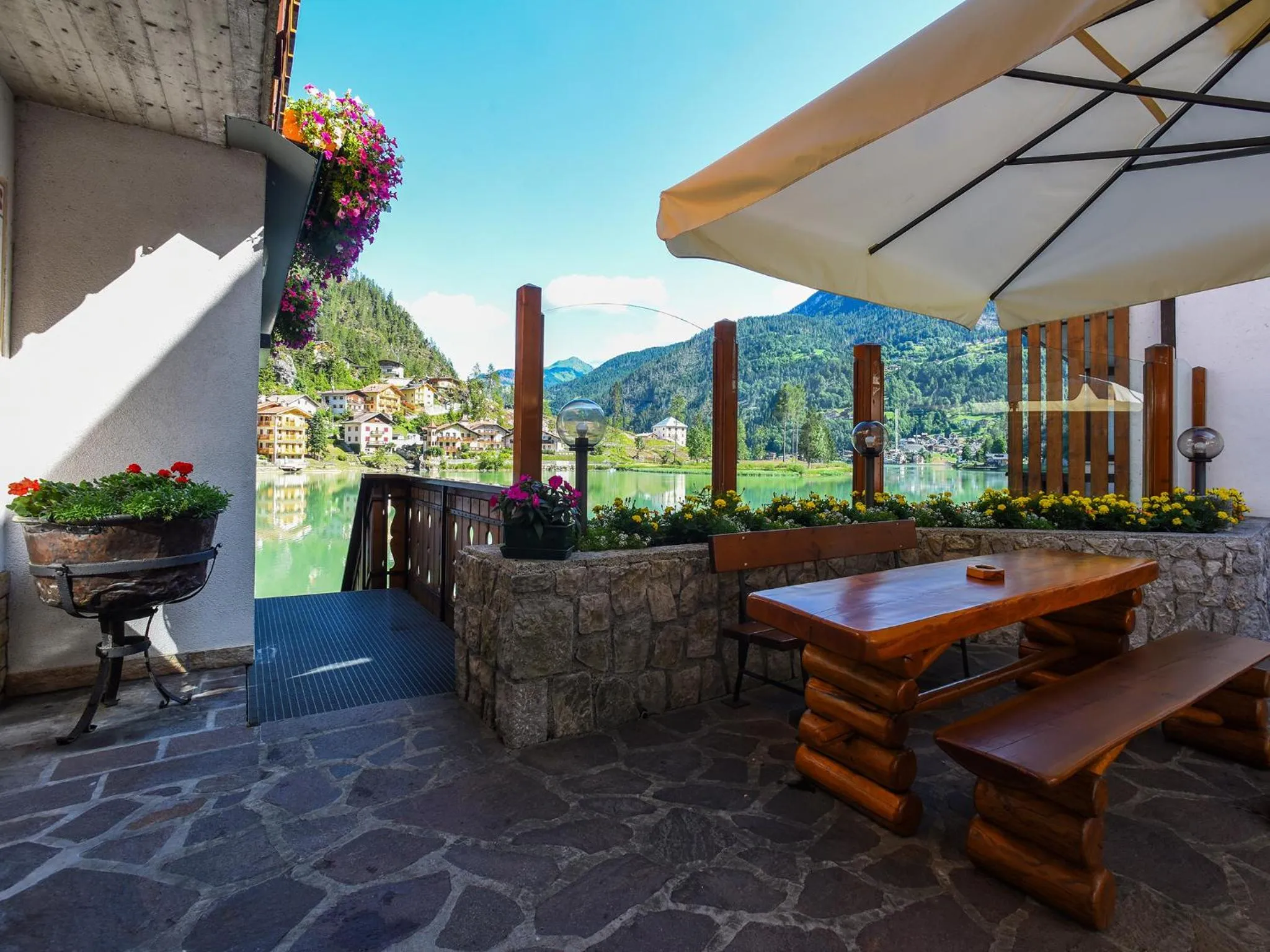 Lake view in Hotel Adriana