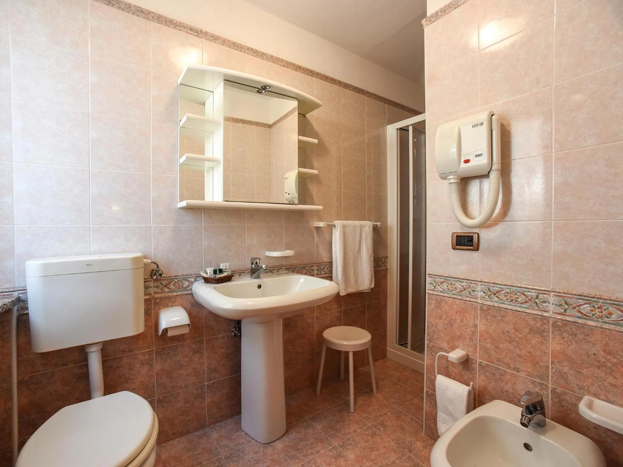 Bathroom in Hotel Adriana