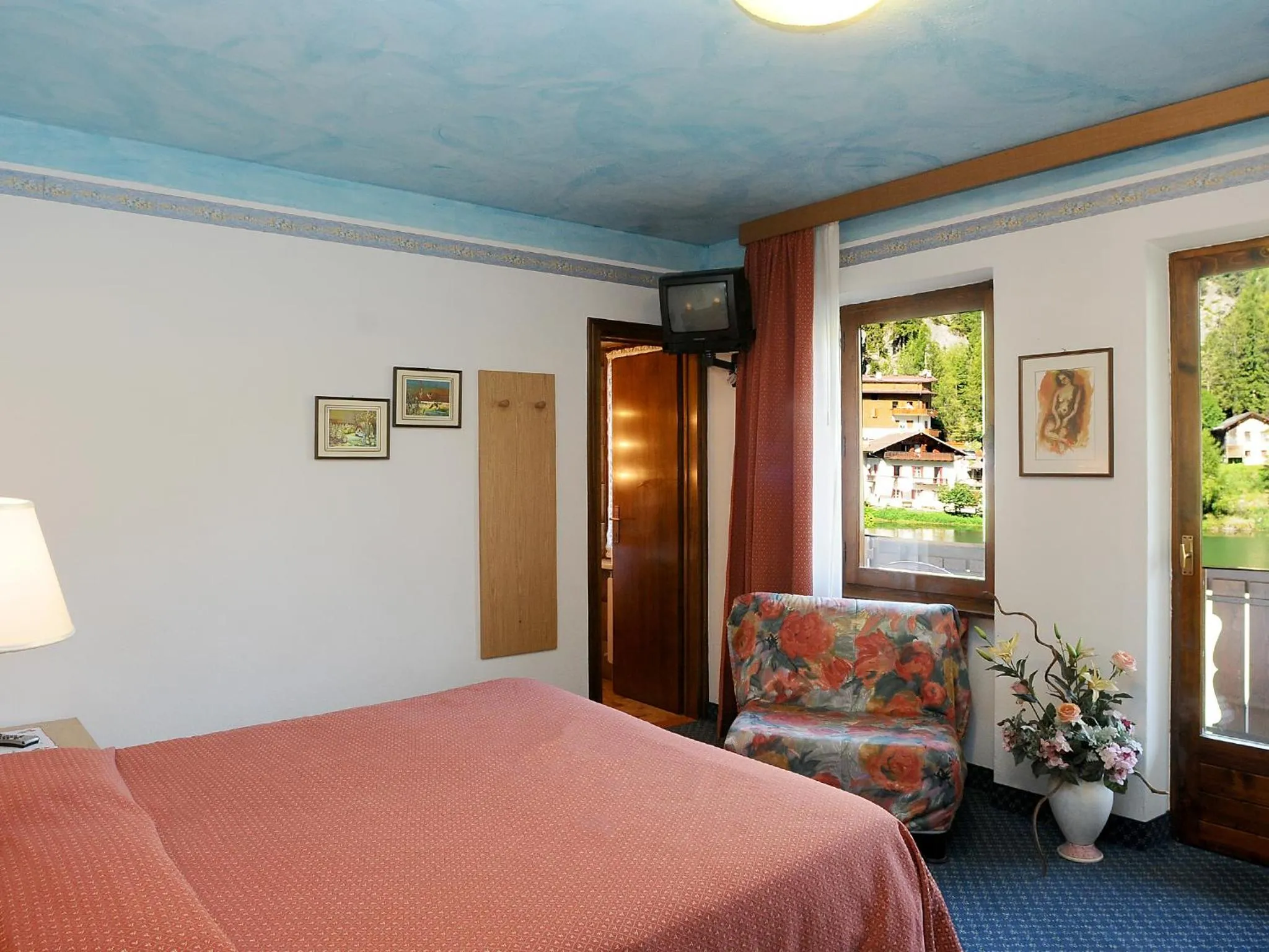 Bed in Hotel Adriana