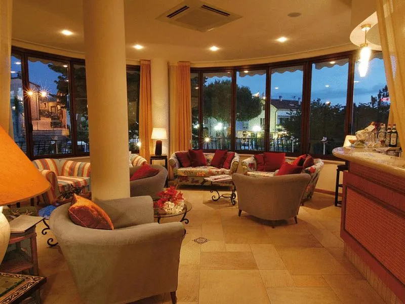 Lounge or bar in Hotel Posillipo