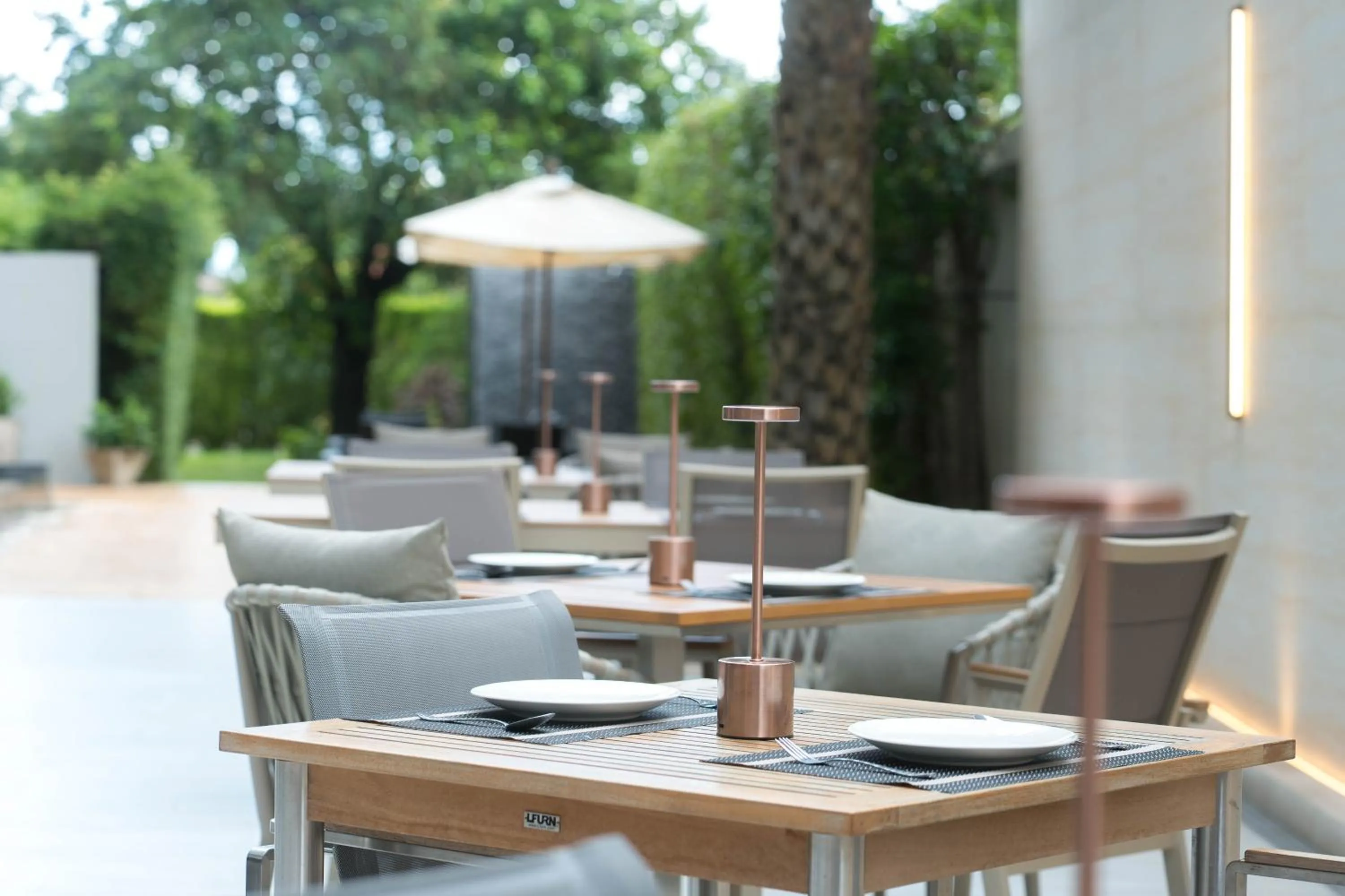 Restaurant/places to eat in The Zense Boutique Hotel