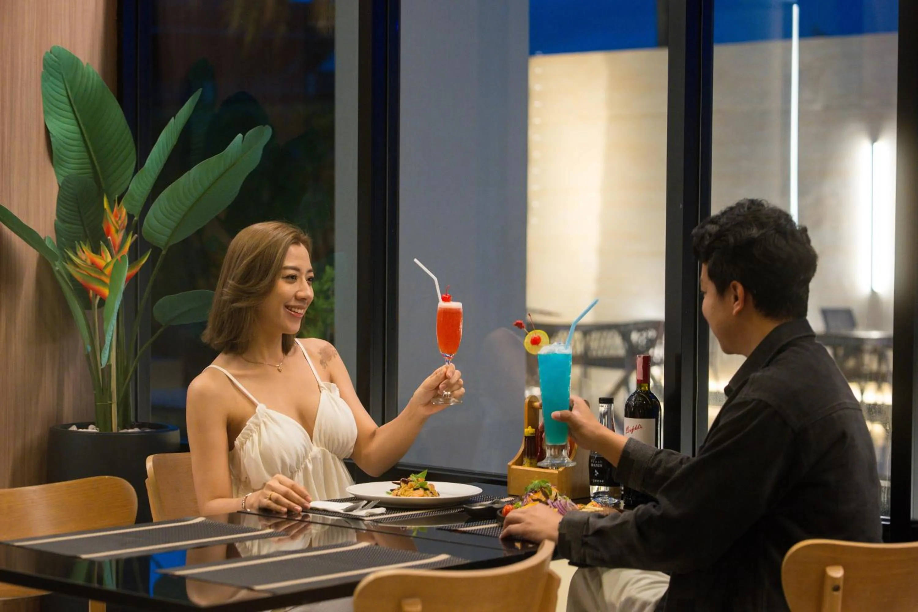 Food and drinks in The Zense Boutique Hotel