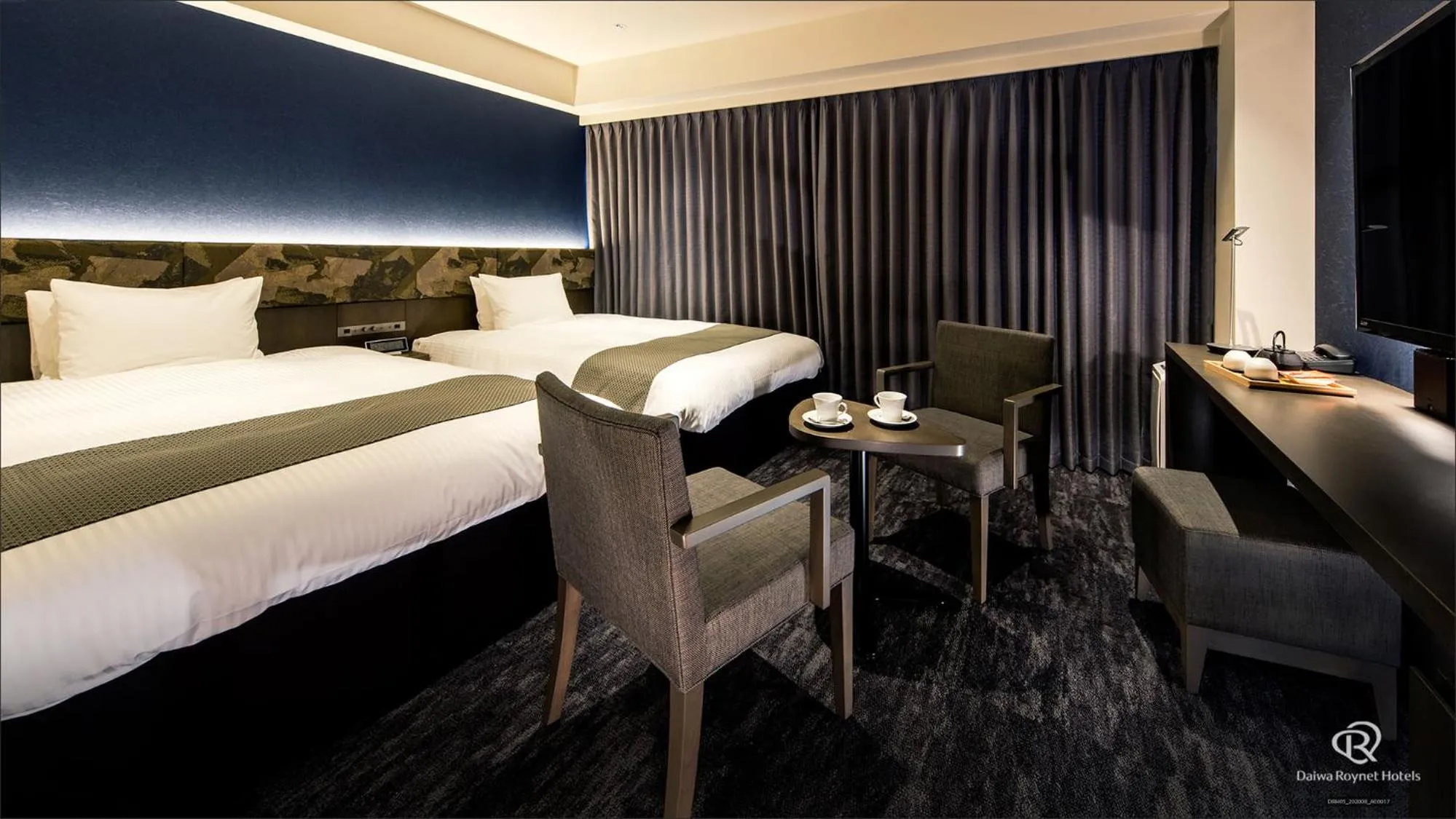 Photo of the whole room, Bed in Daiwa Roynet Hotel Kyoto Ekimae PREMIER