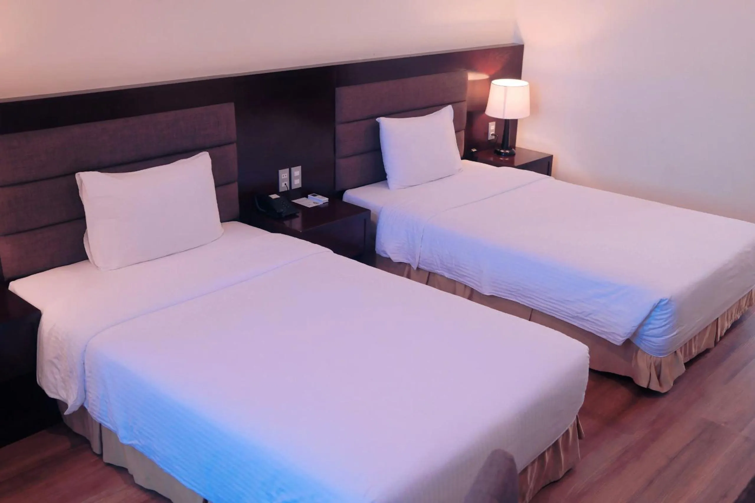 Bedroom, Bed in Muong Thanh Vinh Hotel