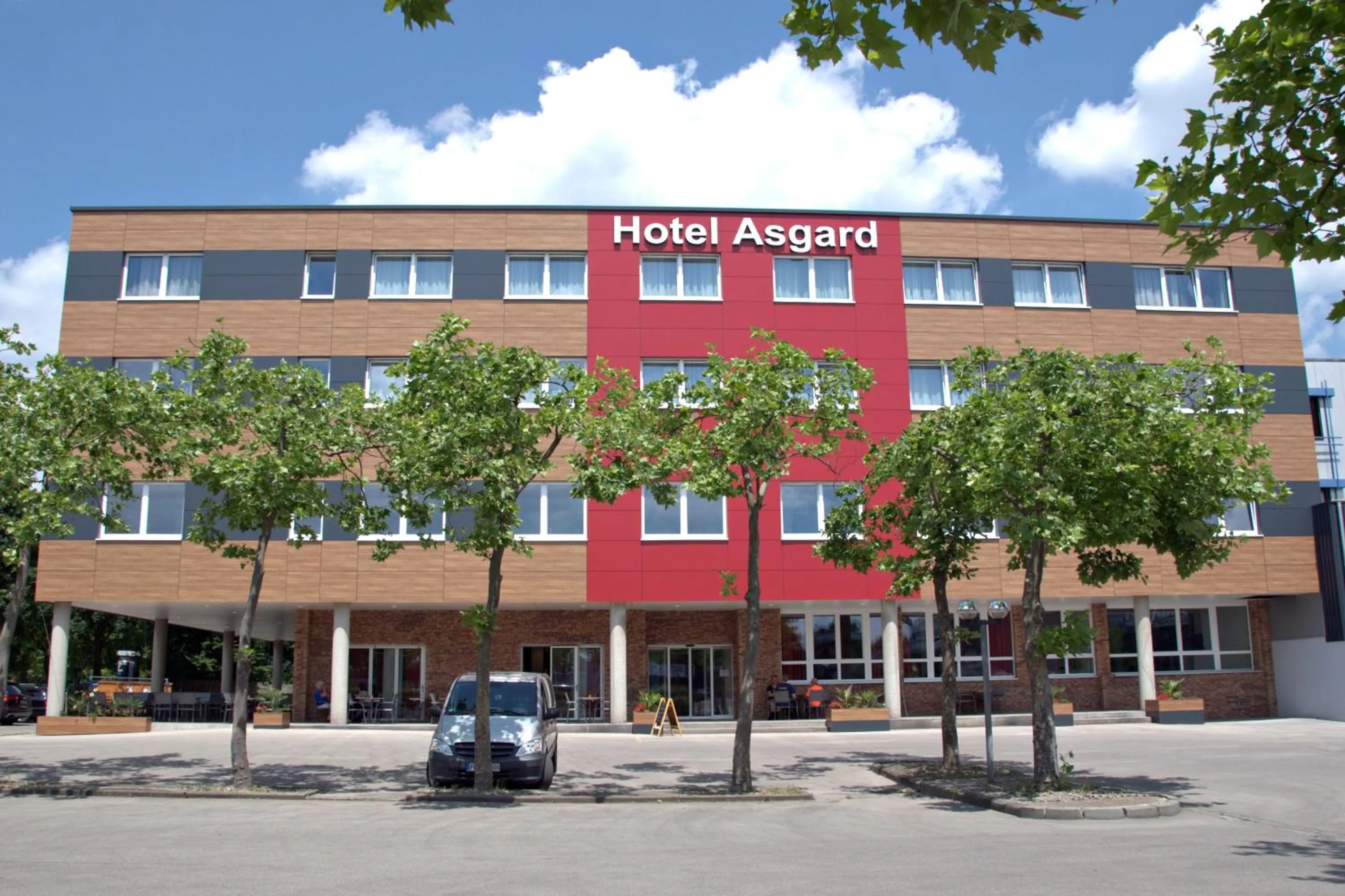 Facade/entrance in Hotel Asgard