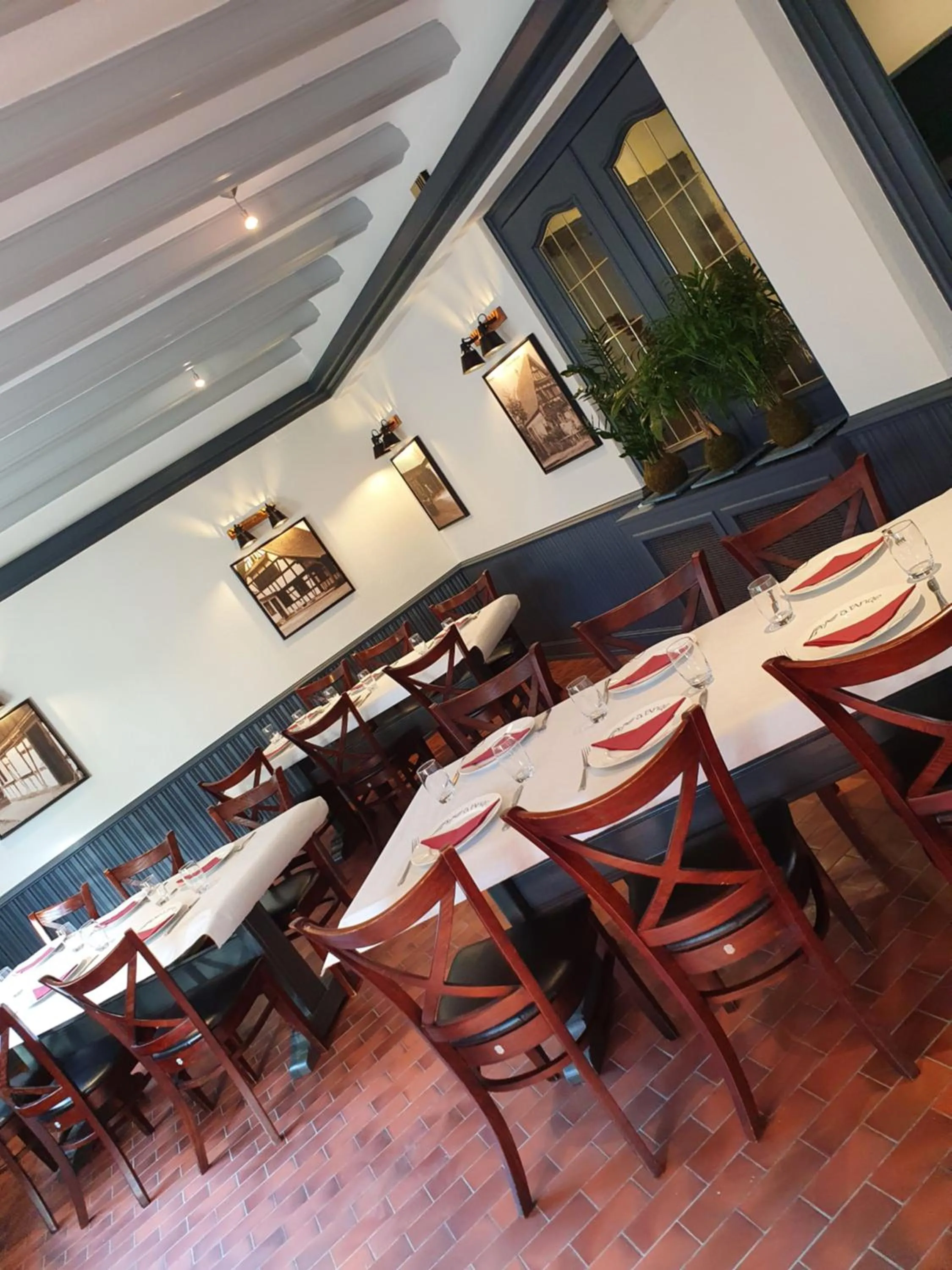 Restaurant/places to eat in Hôtel Restaurant Les Alizés