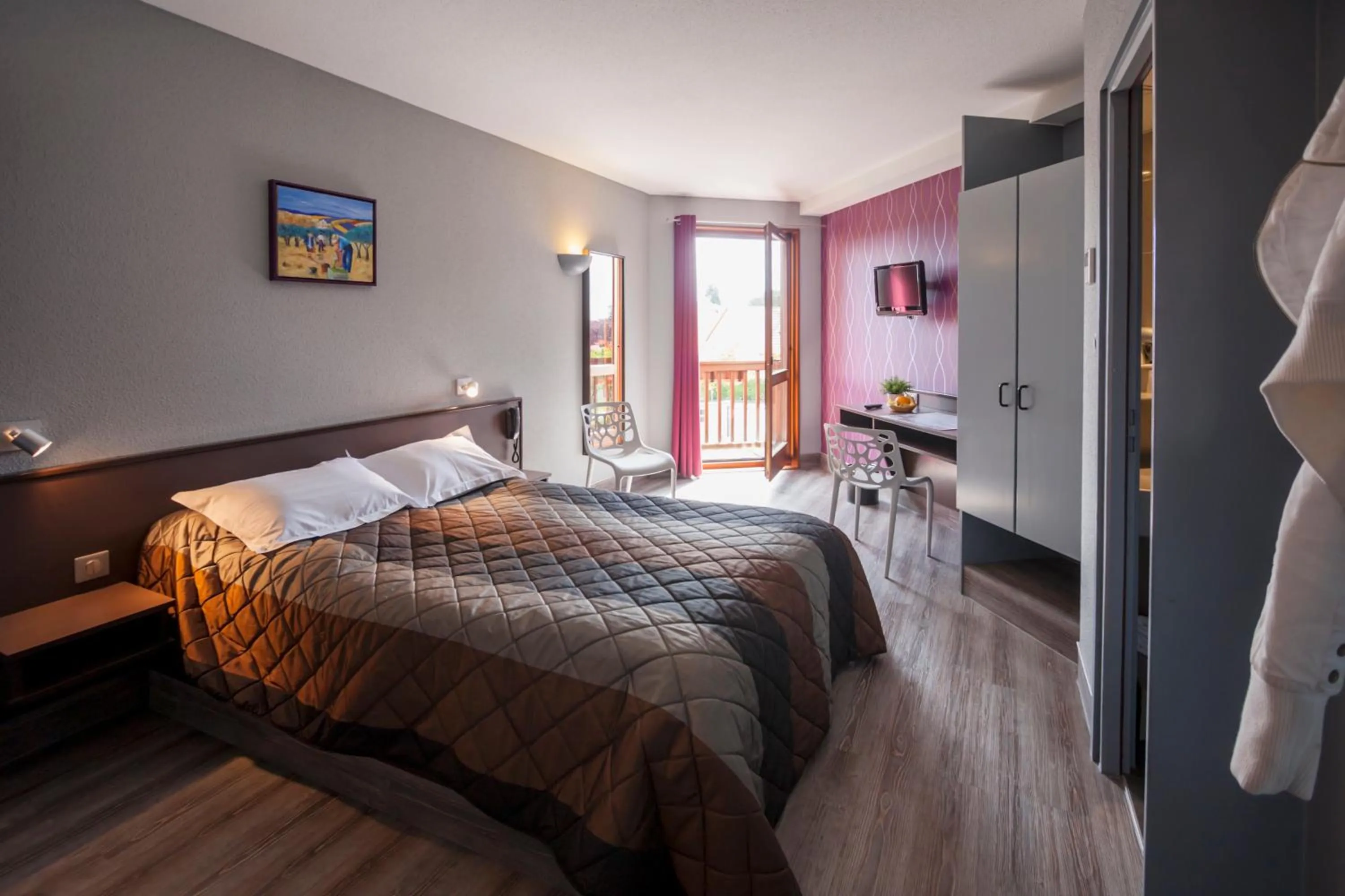 Bed in Hôtel Restaurant Les Alizés