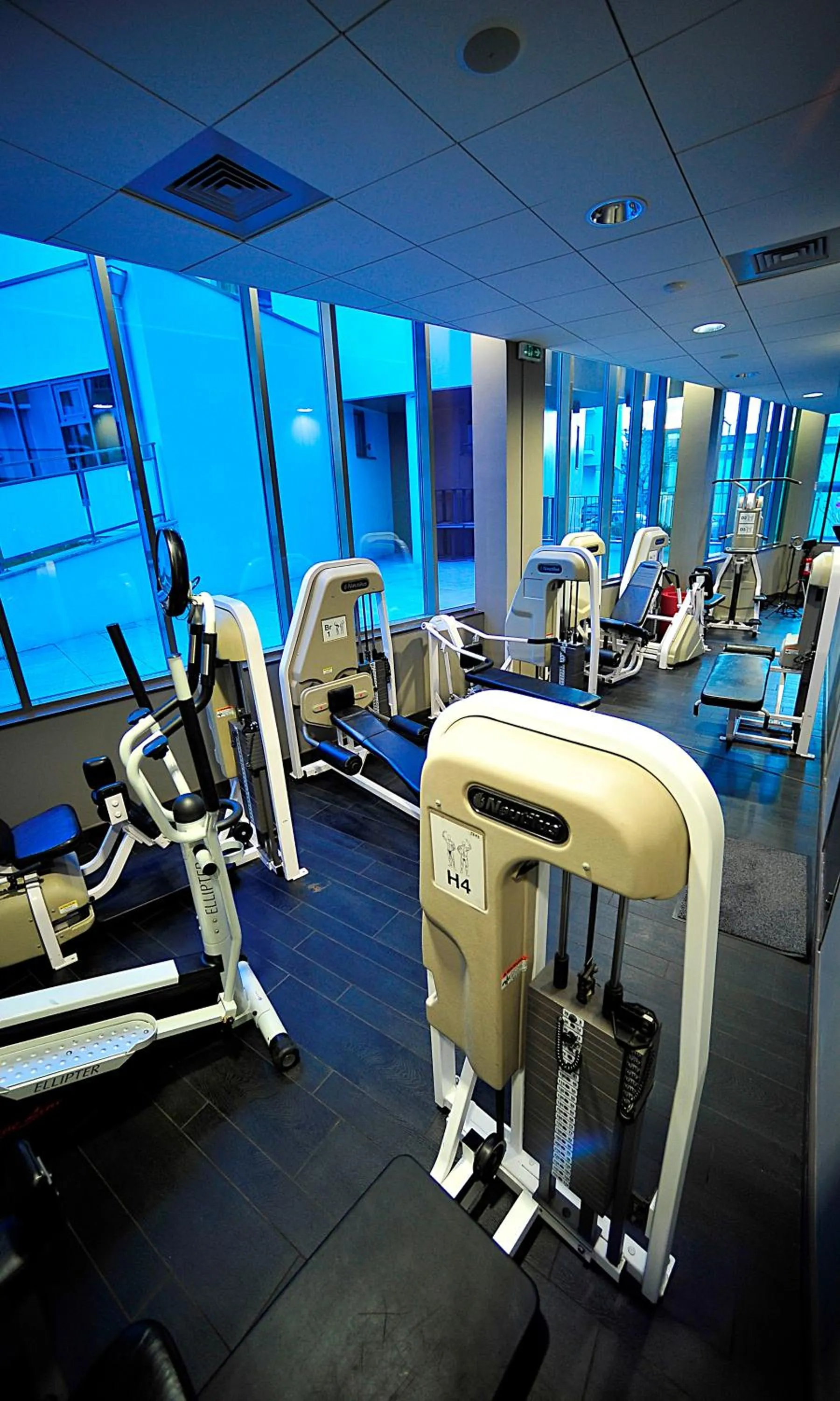 Fitness centre/facilities in B&B HOME Lyon Centre Berthelot