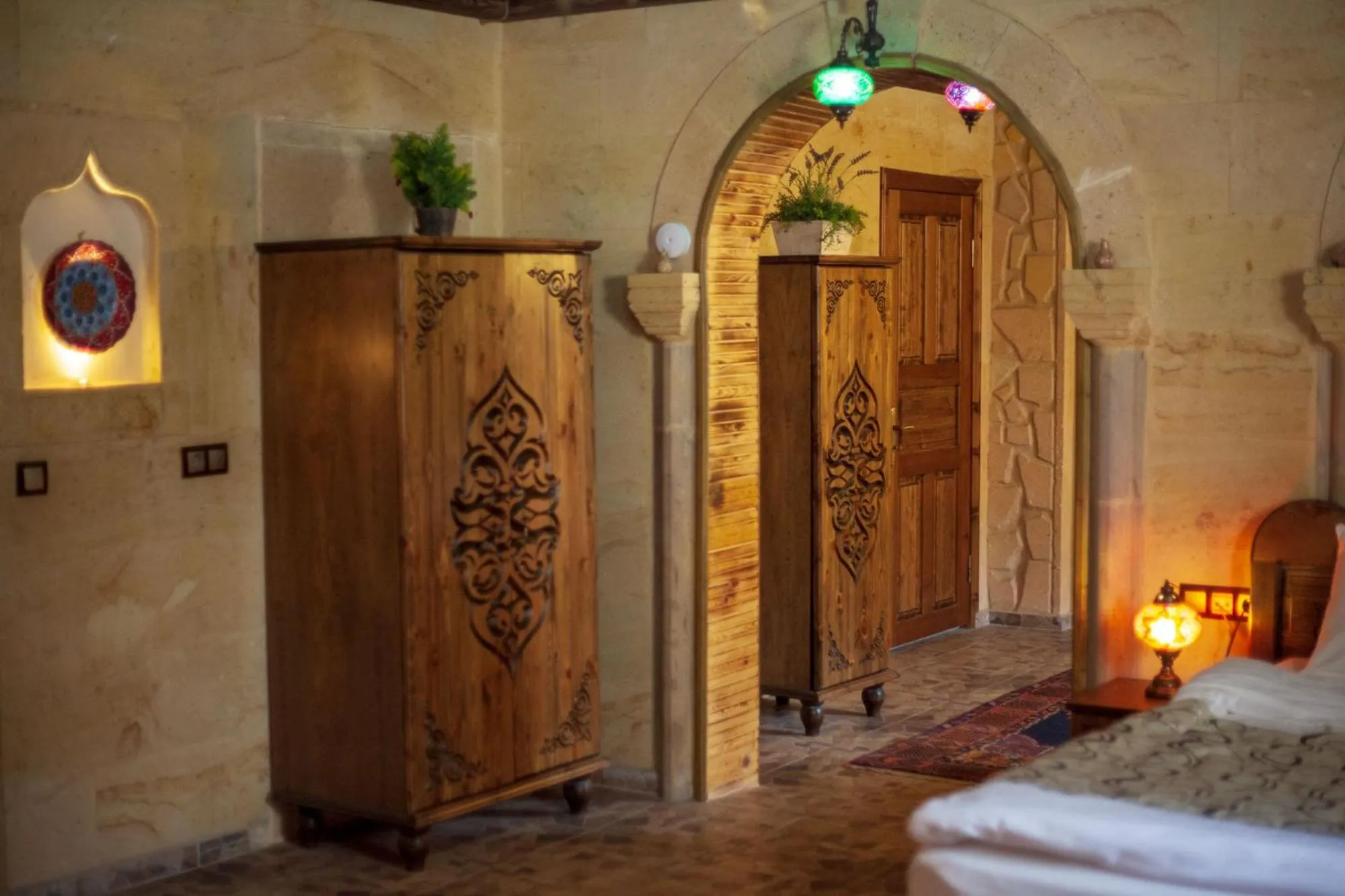 Facade/entrance, Bed in Peace Stone House