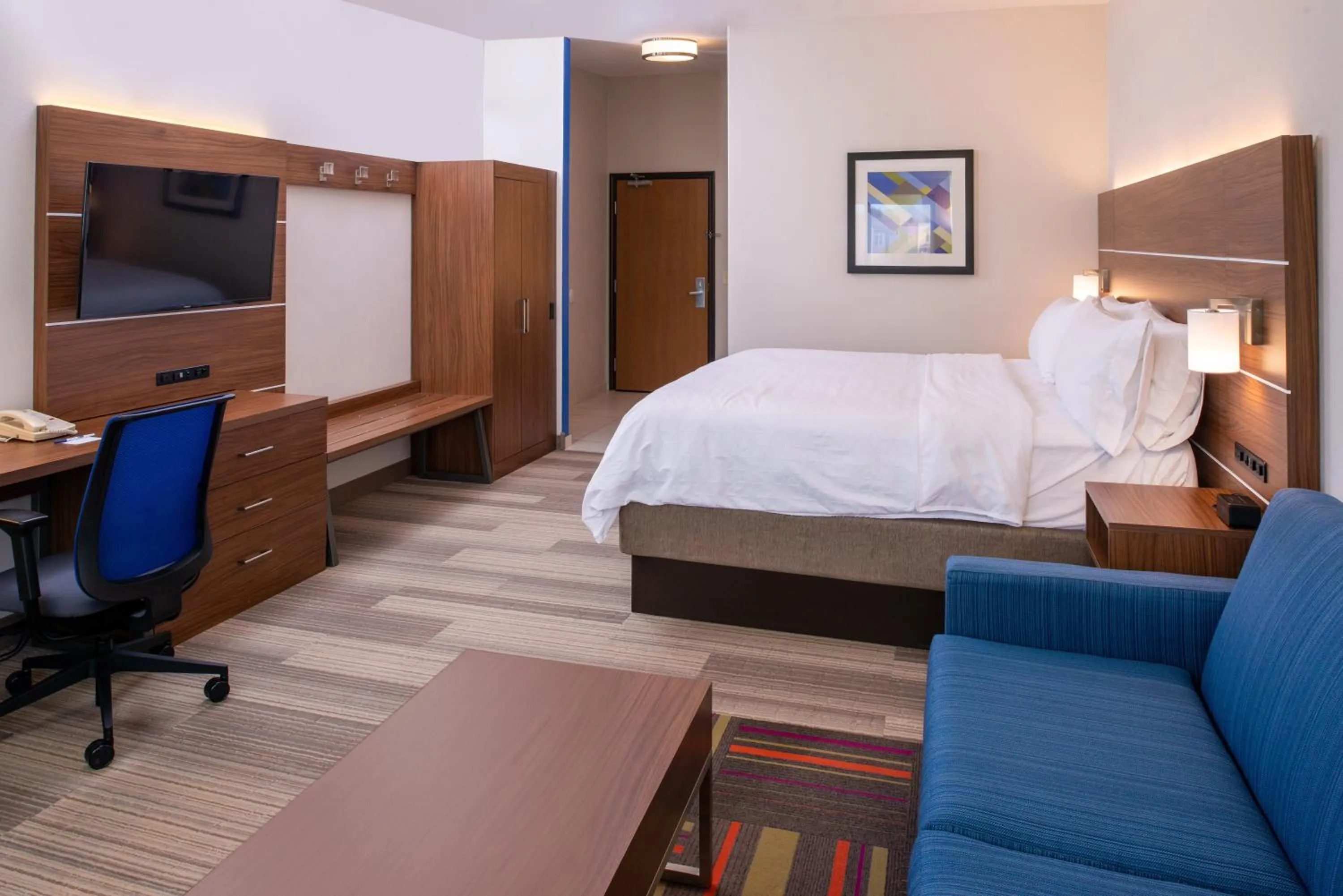 Photo of the whole room, Bed in Holiday Inn Express Hotel & Suites Gunnison by IHG