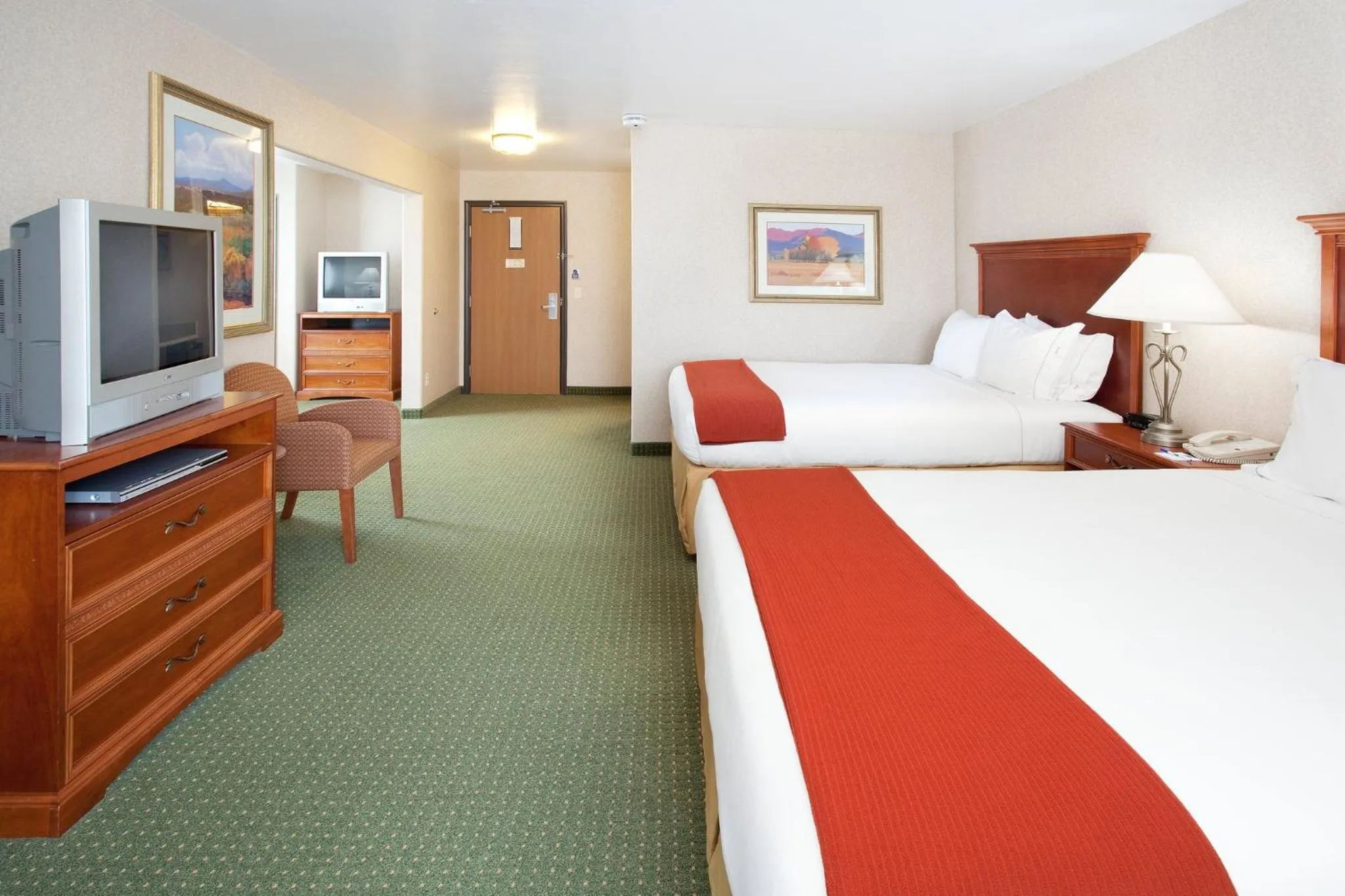 Photo of the whole room, Bed in Holiday Inn Express Hotel & Suites Gunnison by IHG