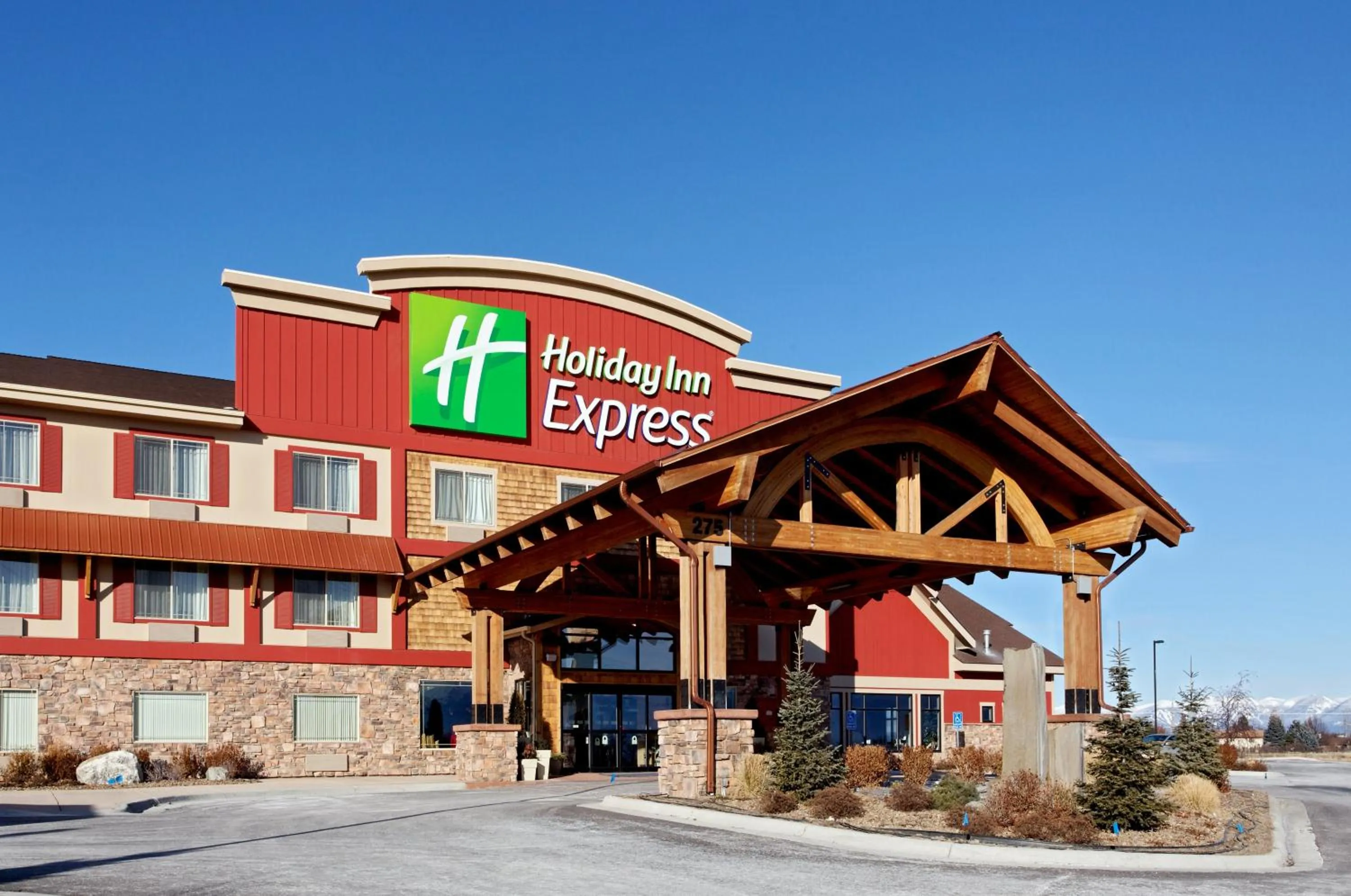 Property building in Holiday Inn Express Hotel & Suites Kalispell by IHG
