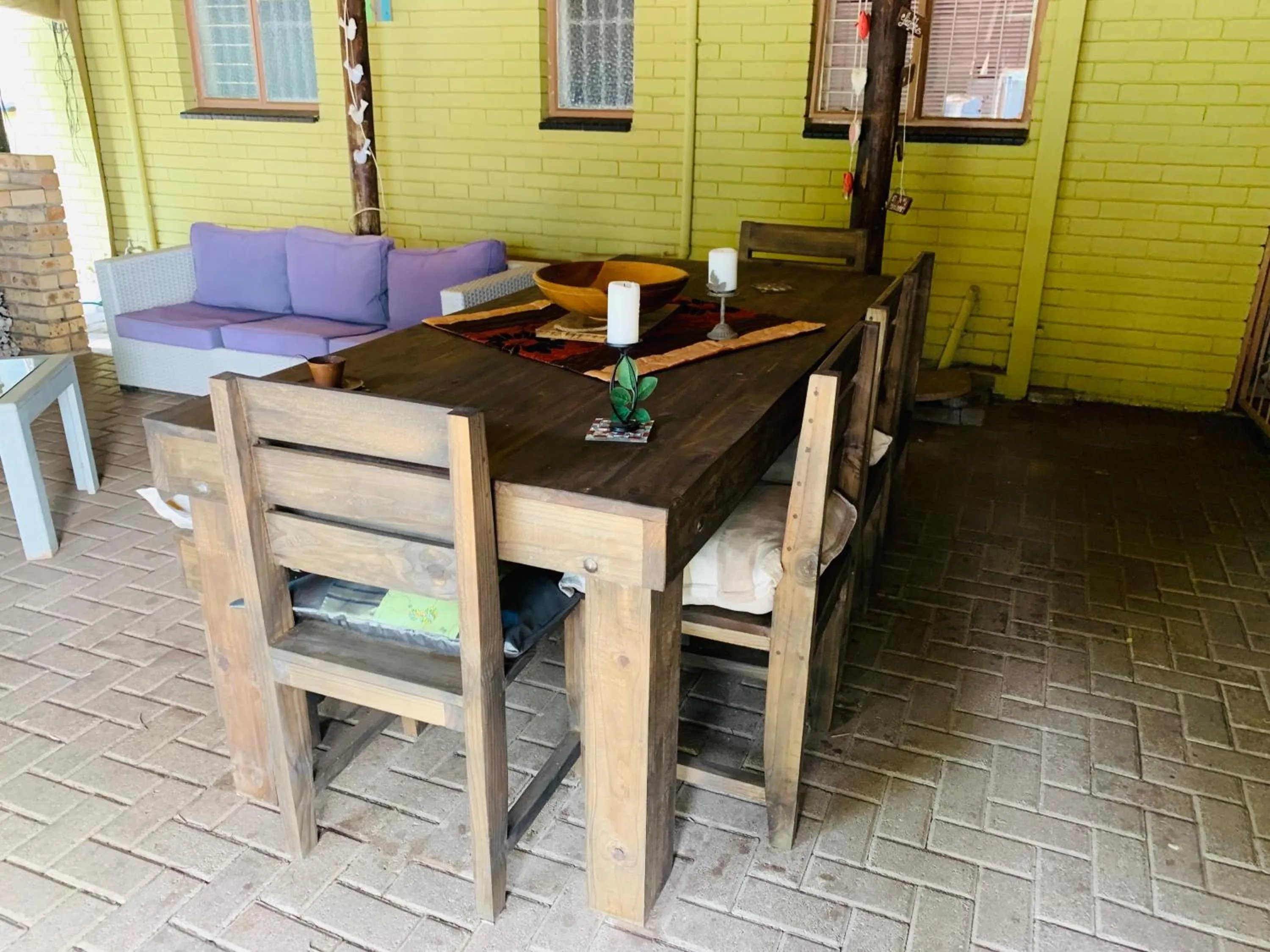 Patio in La Bohéme Gastehuis