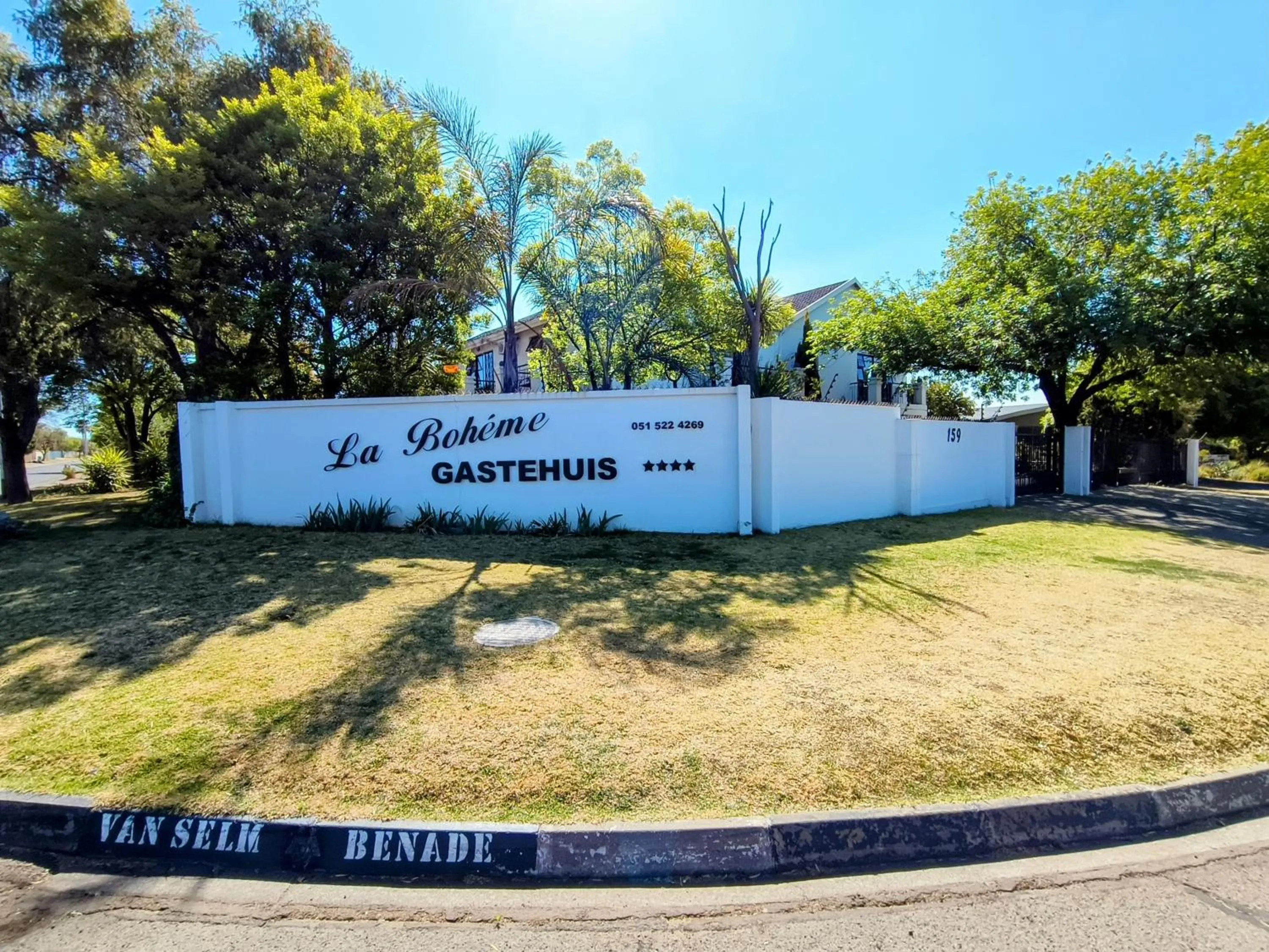 Spring in La Bohéme Gastehuis