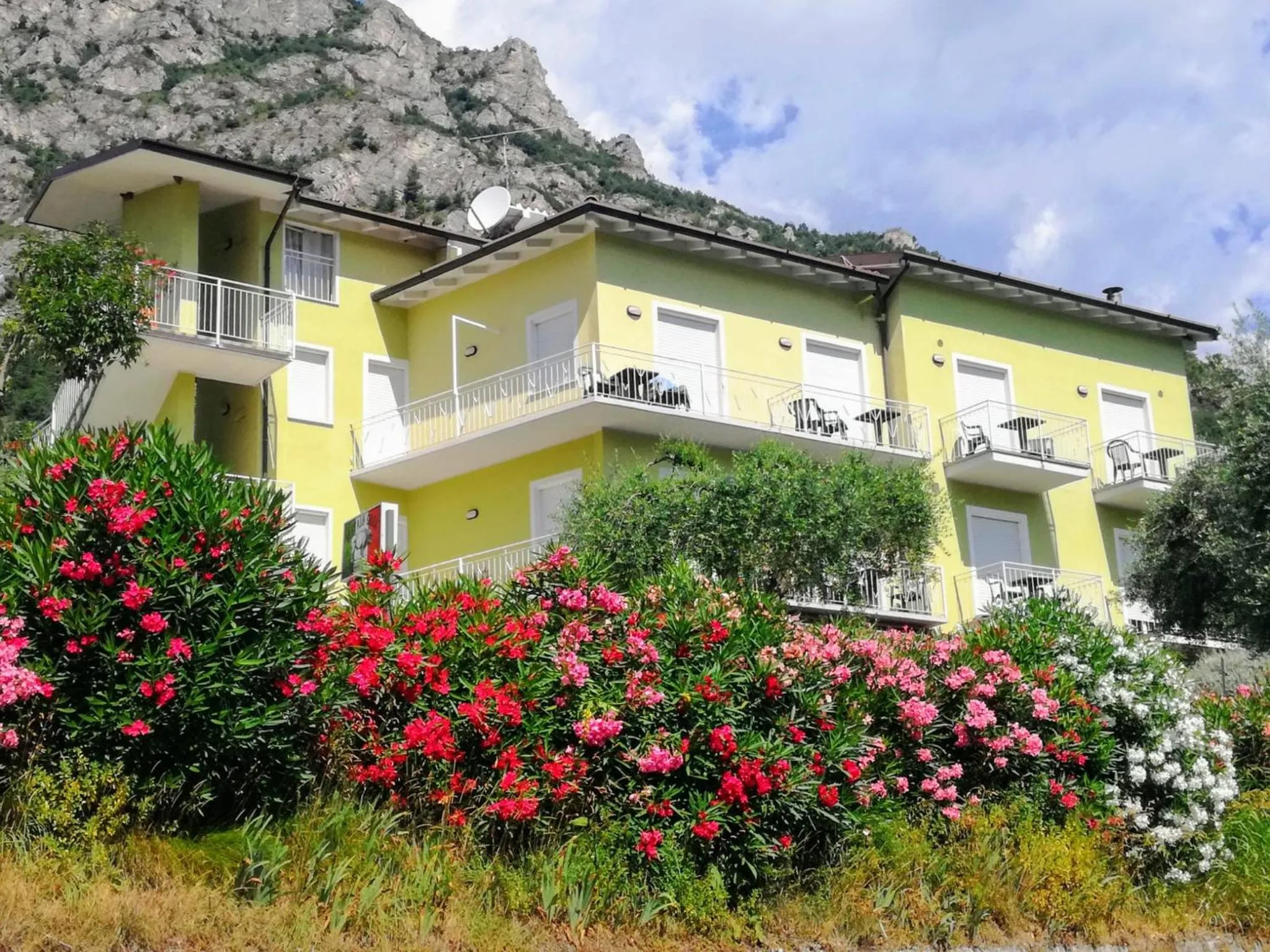 Property building in Hotel Casa Piantoni