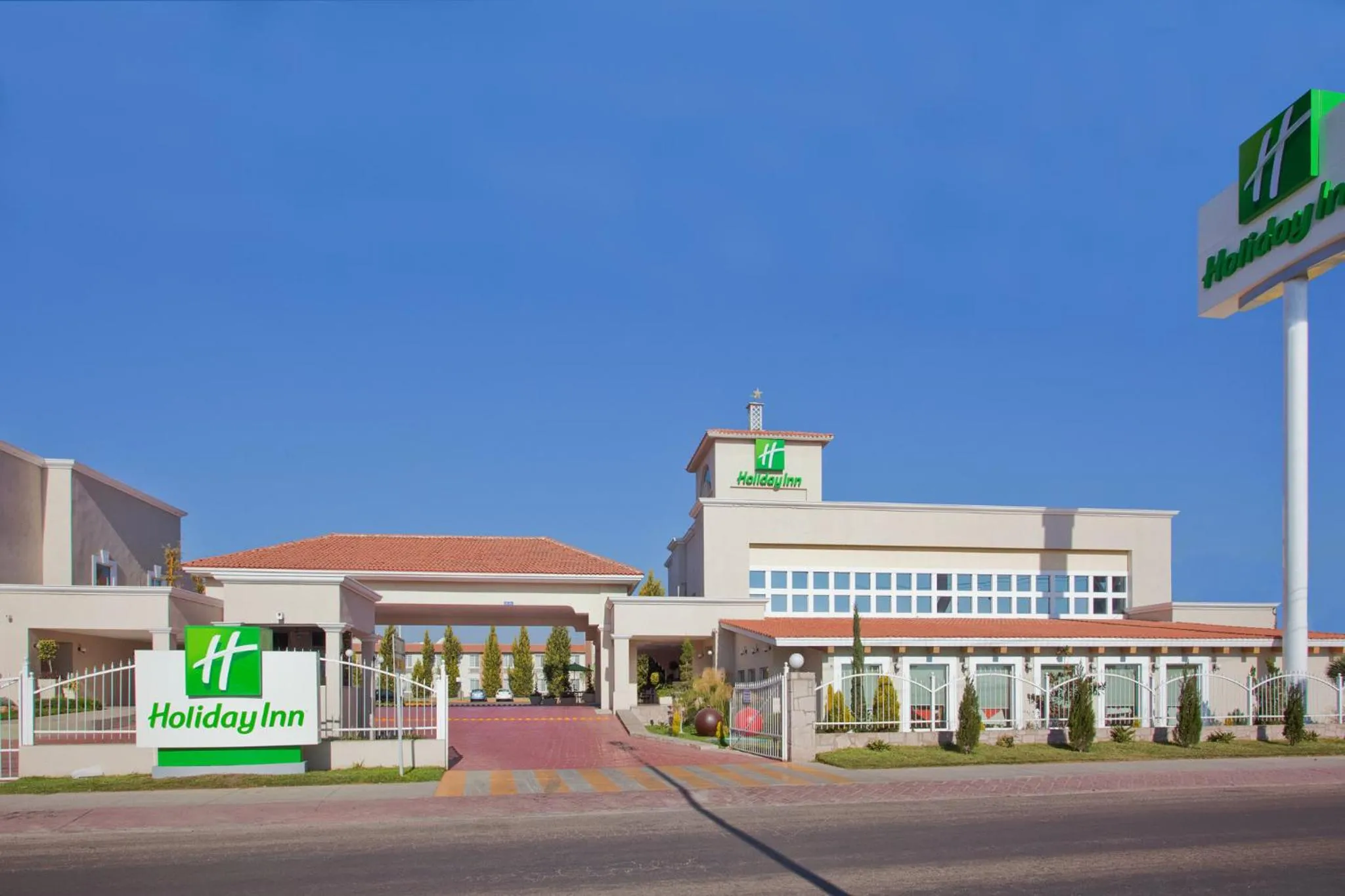 Property building in Holiday Inn Durango by IHG