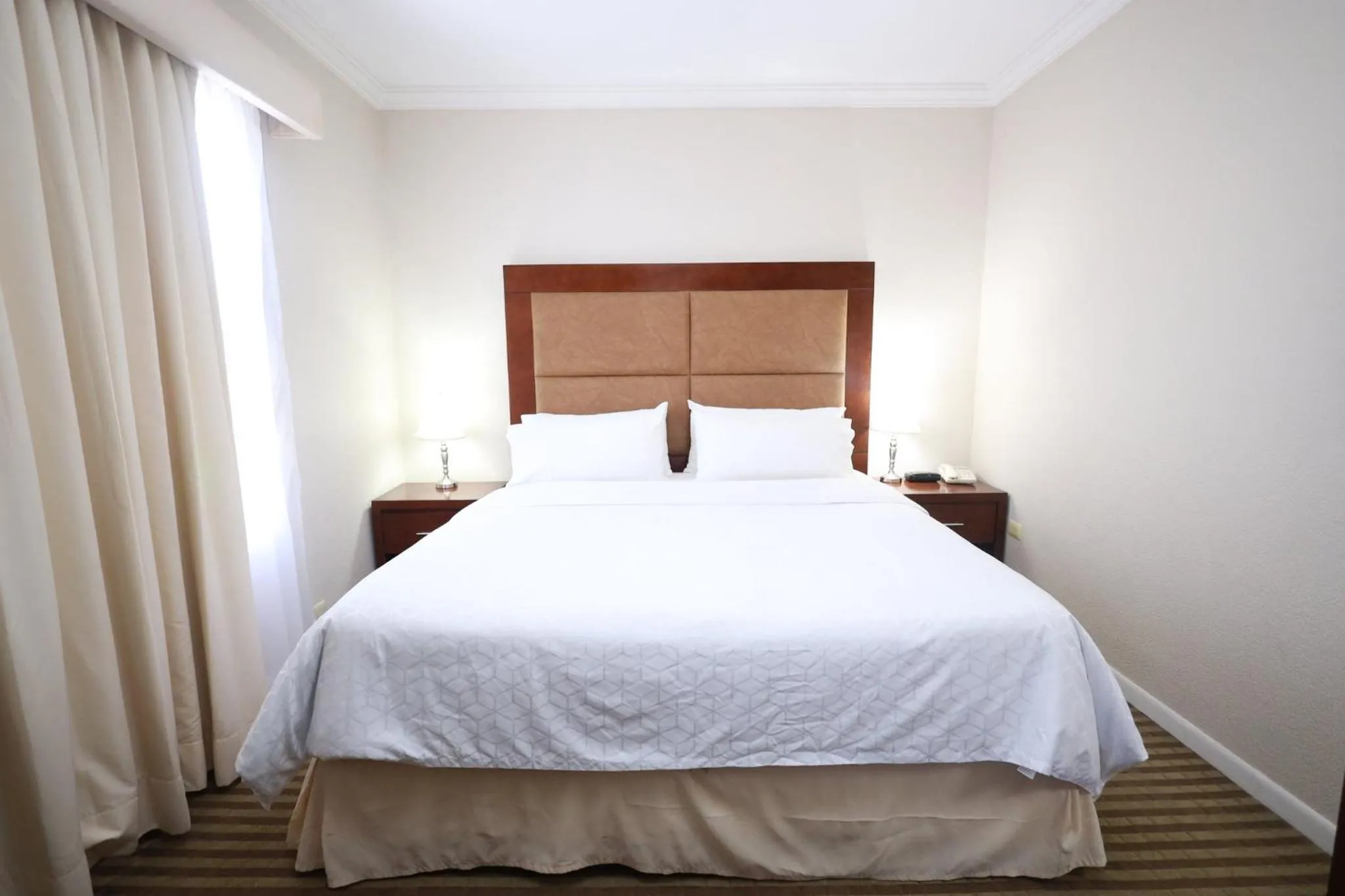 Photo of the whole room, Bed in Holiday Inn Durango by IHG