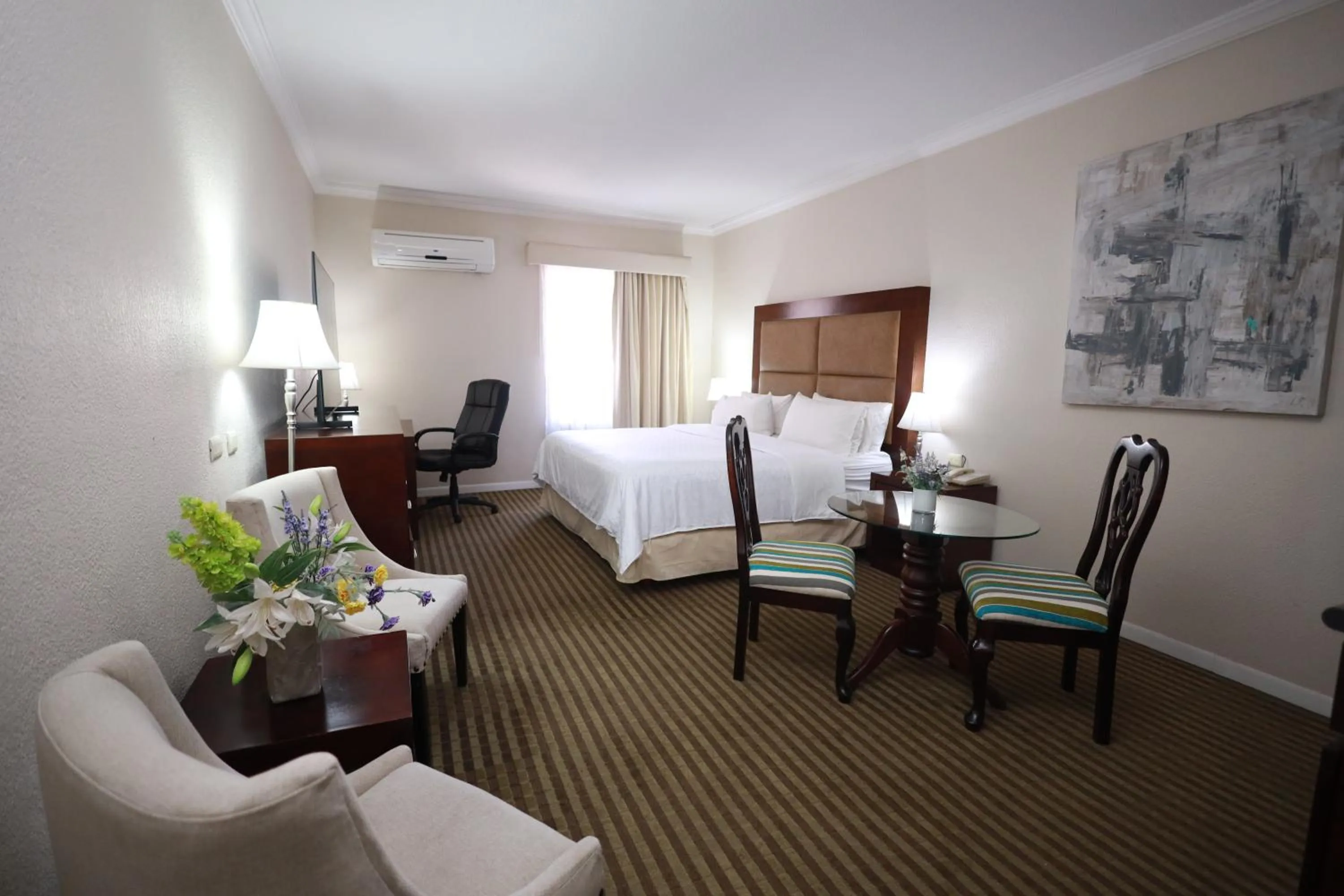 Bed in Holiday Inn Durango by IHG