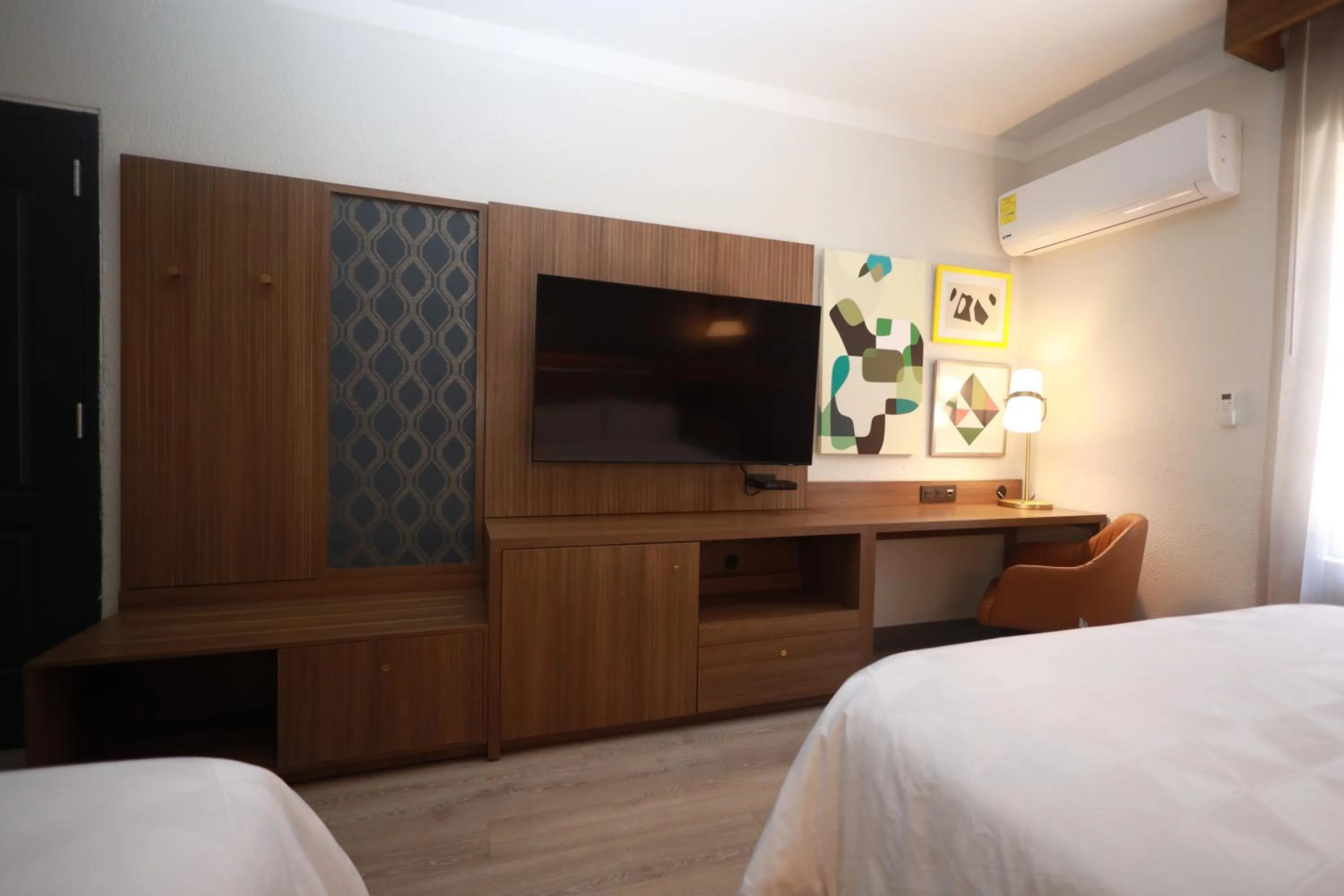 Bed in Holiday Inn Durango by IHG