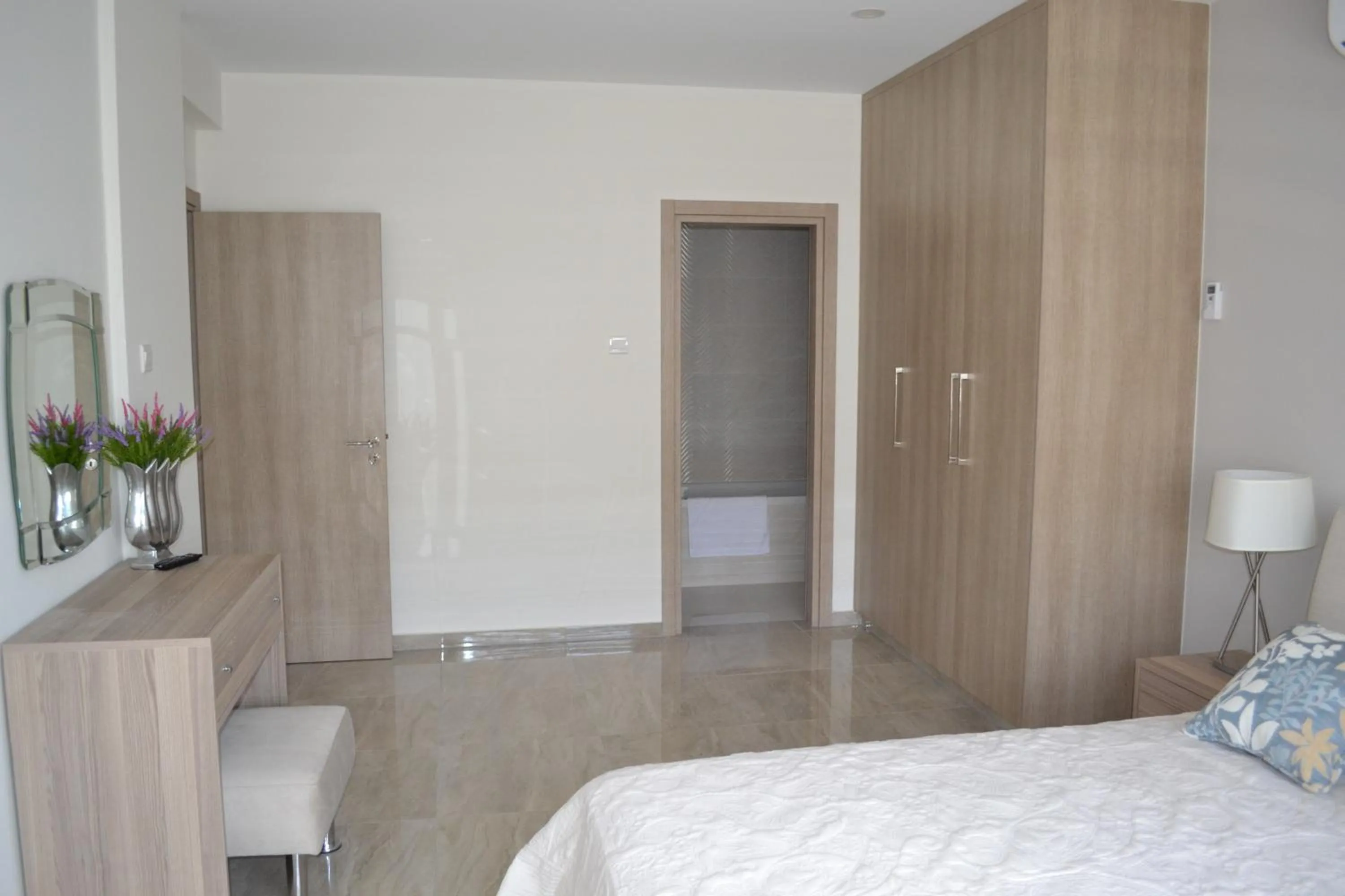 Bathroom, Bed in Marianna Hotel Apartments